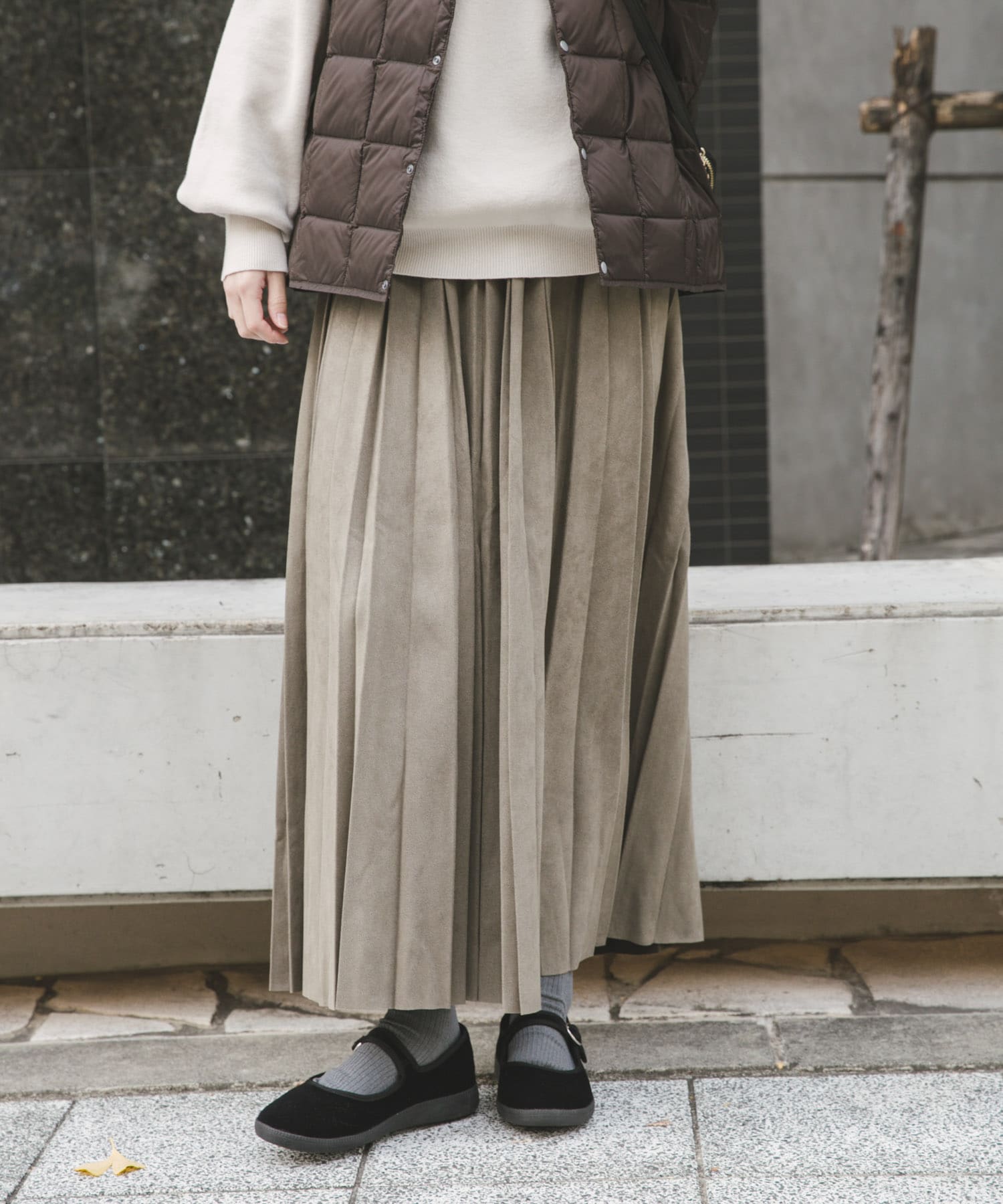 フェイクスエードプリーツスカート