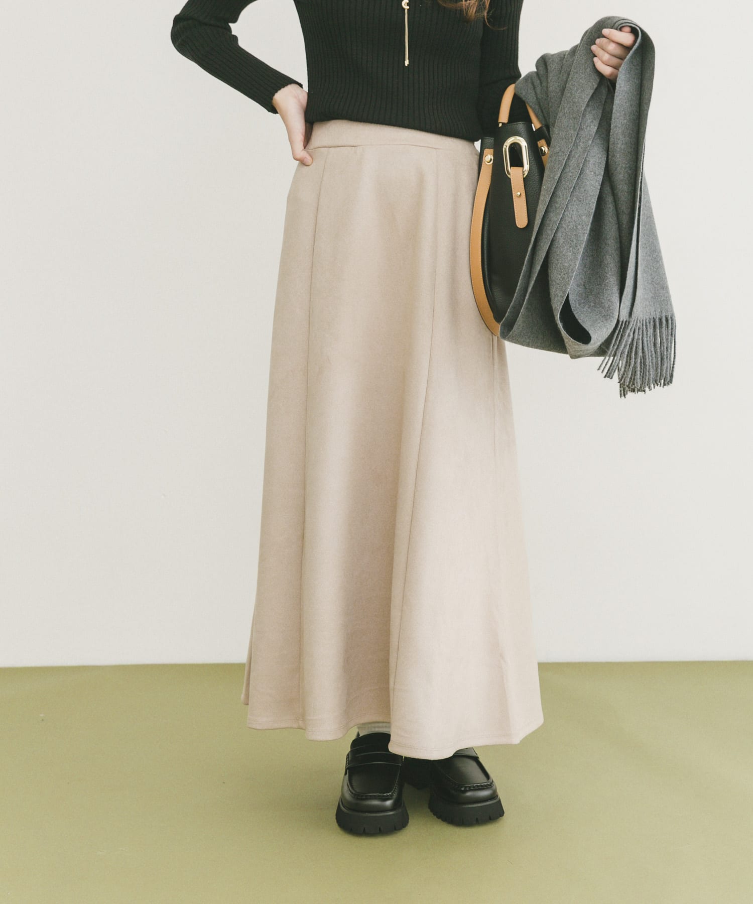 『静電気防止』フェイクスエードタックフレアスカート