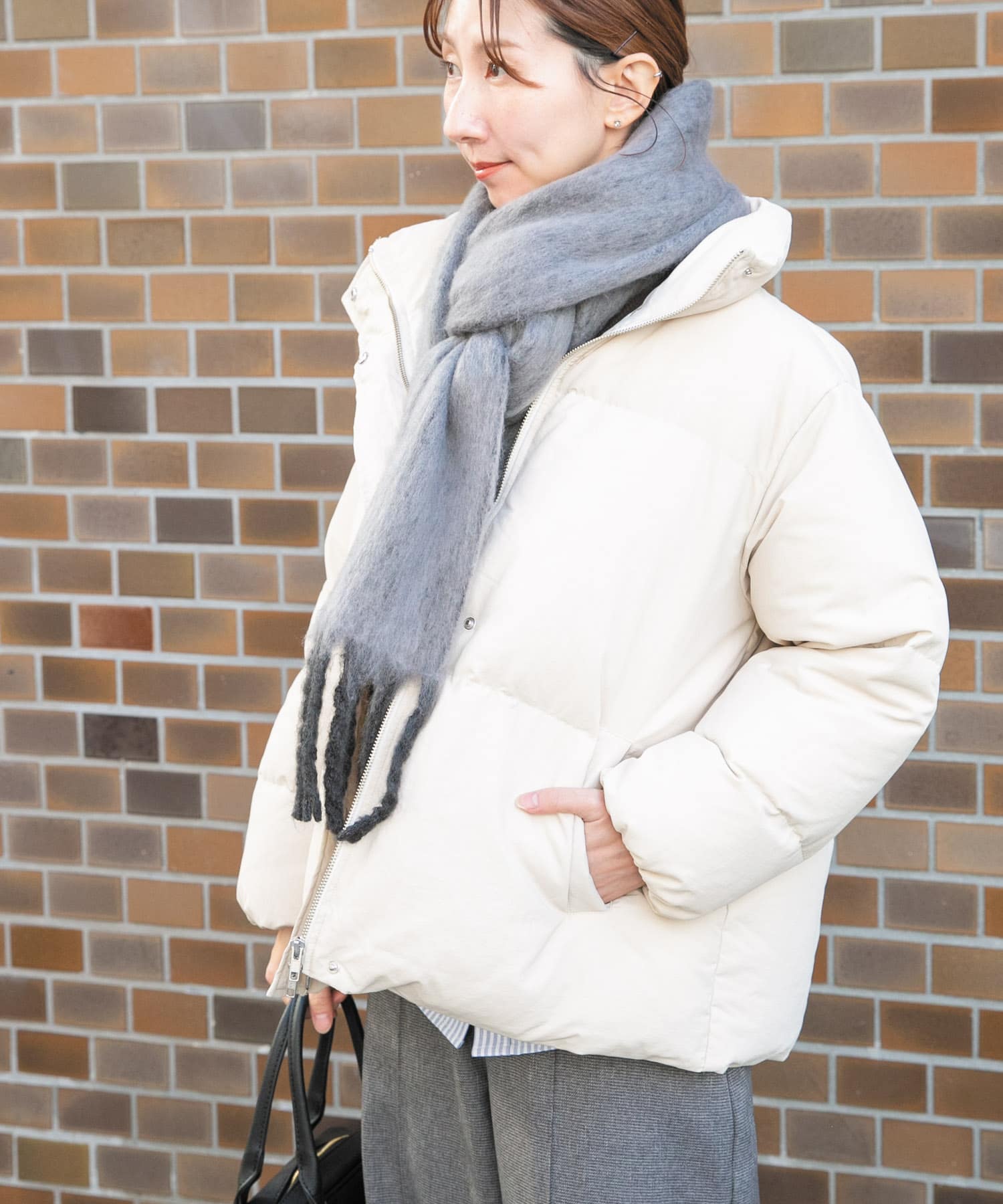 スタンドカラーダウン