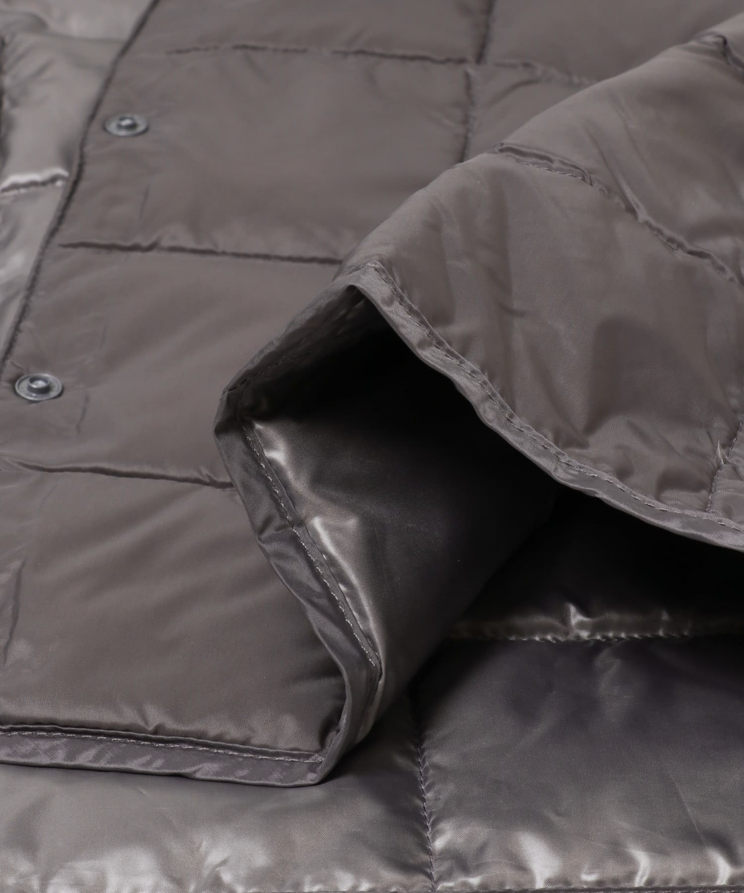 TAION　CREW NECK BUTTON DOWN JACKET GRY M