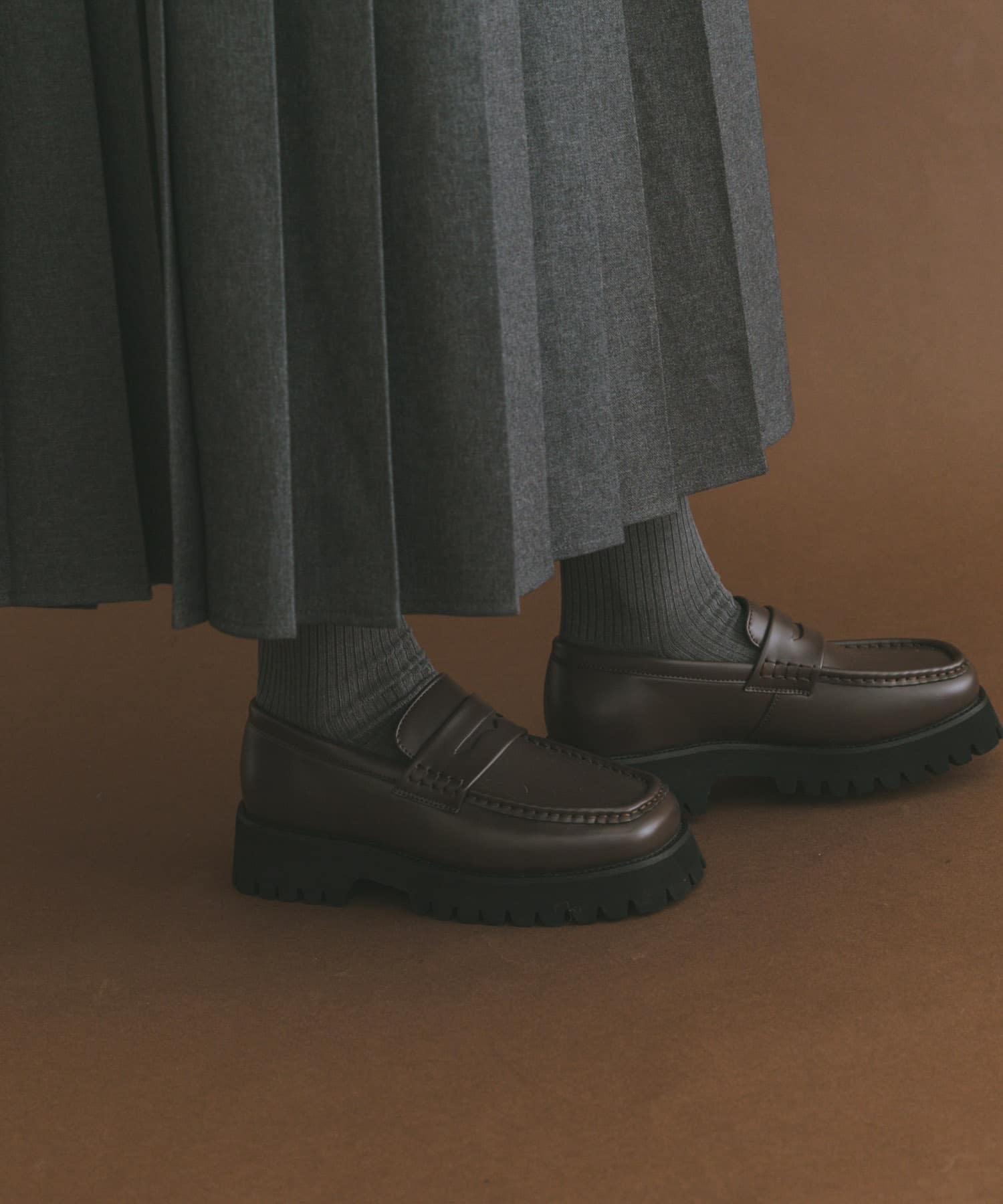 スクエアローファー