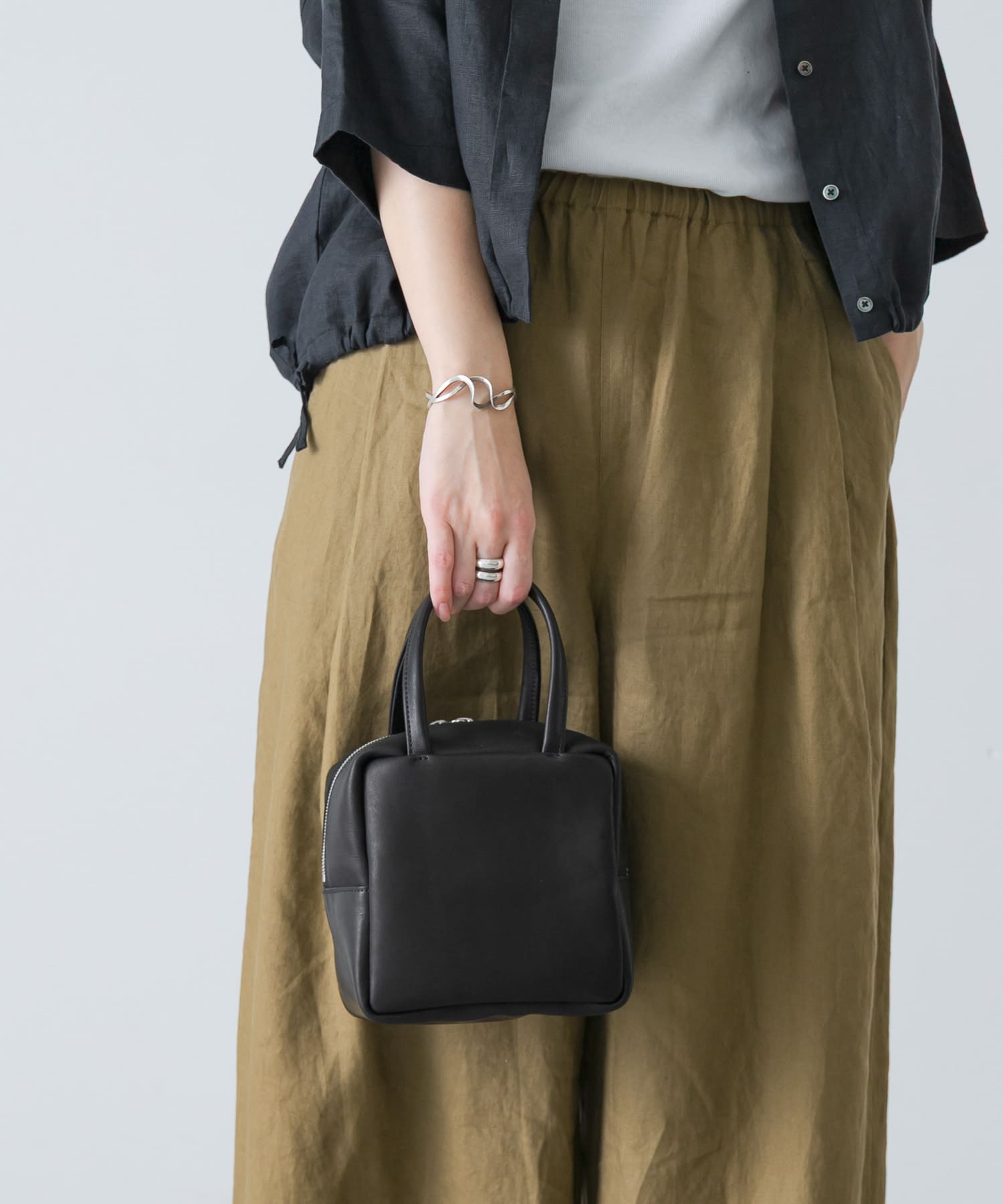 MORMYRUS　CUBE TOTE