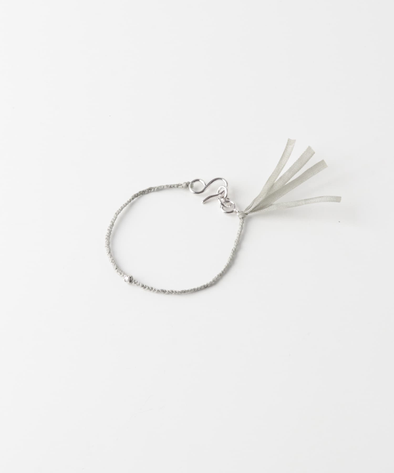 PLOW　PURE SILK BRACELET 1DIA GRAY Free