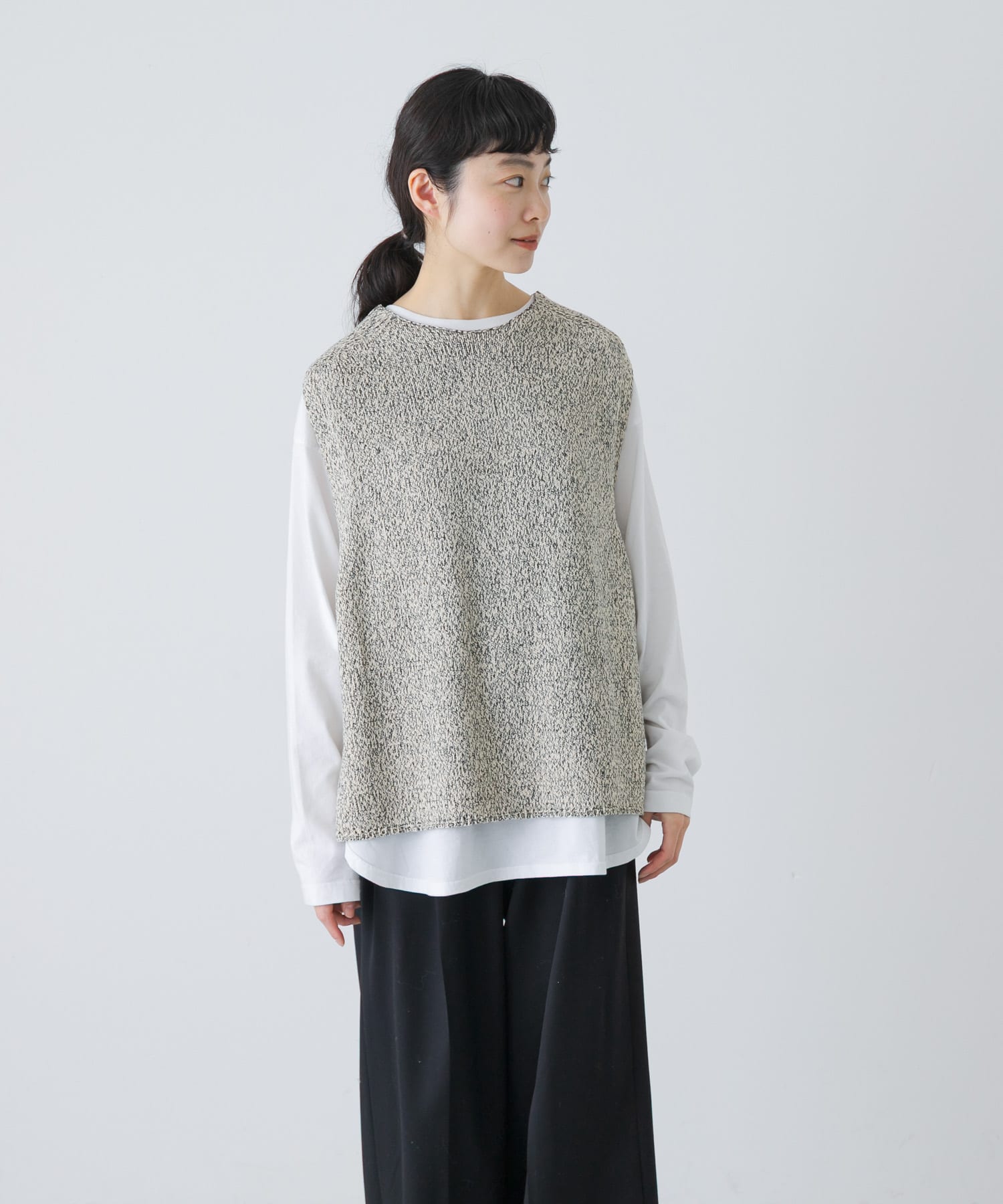 L/BEIGE