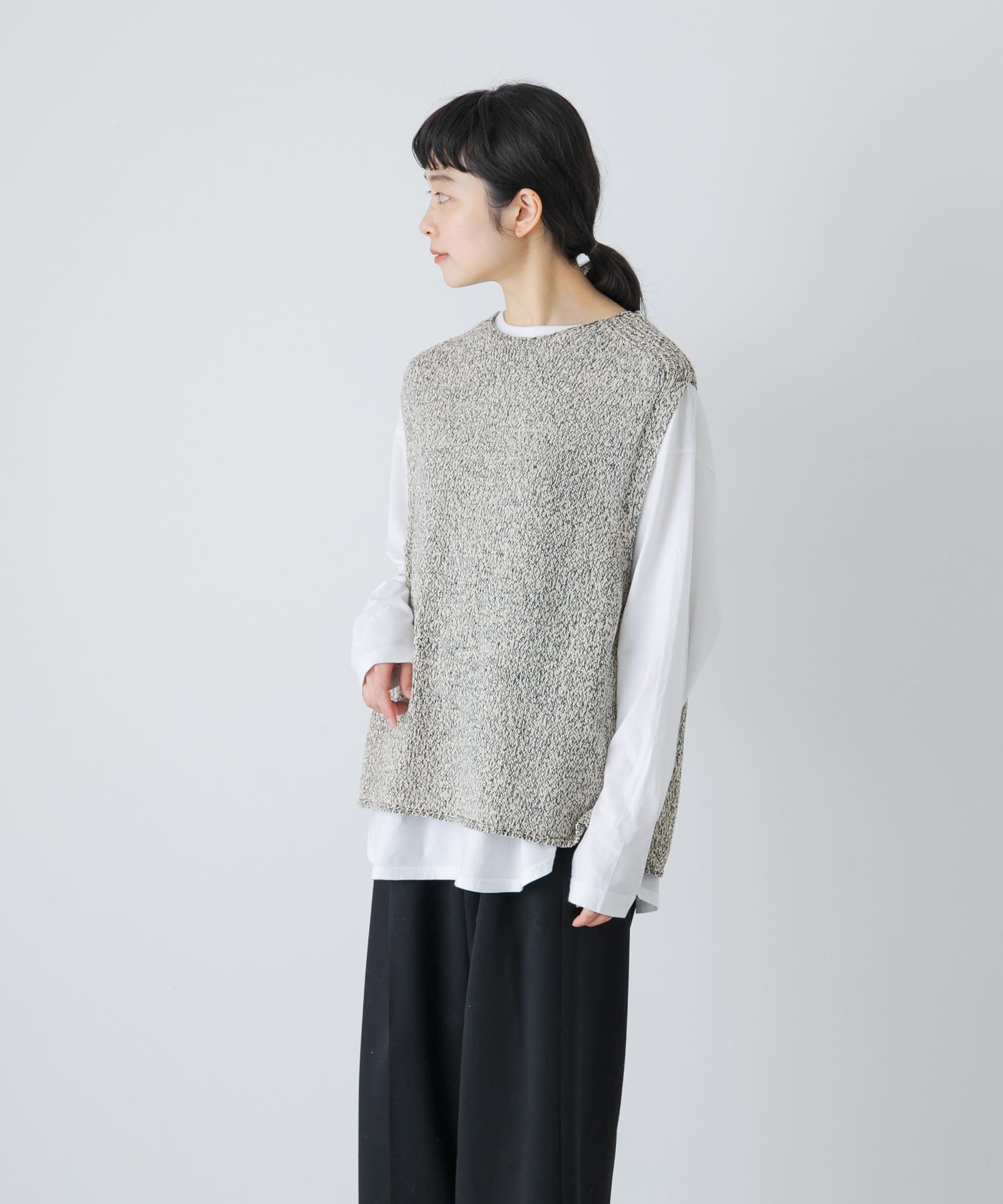 L/BEIGE