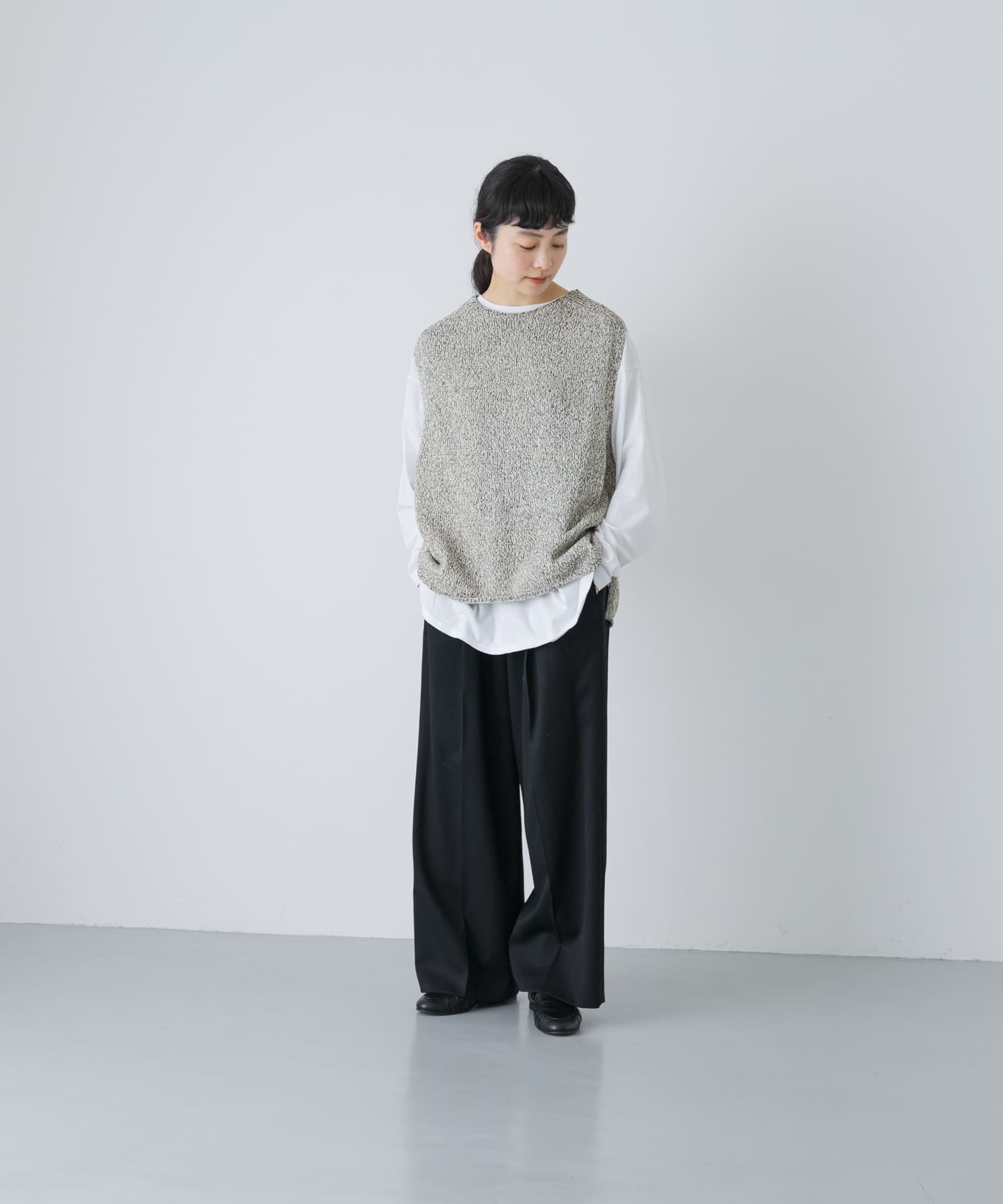 L/BEIGE