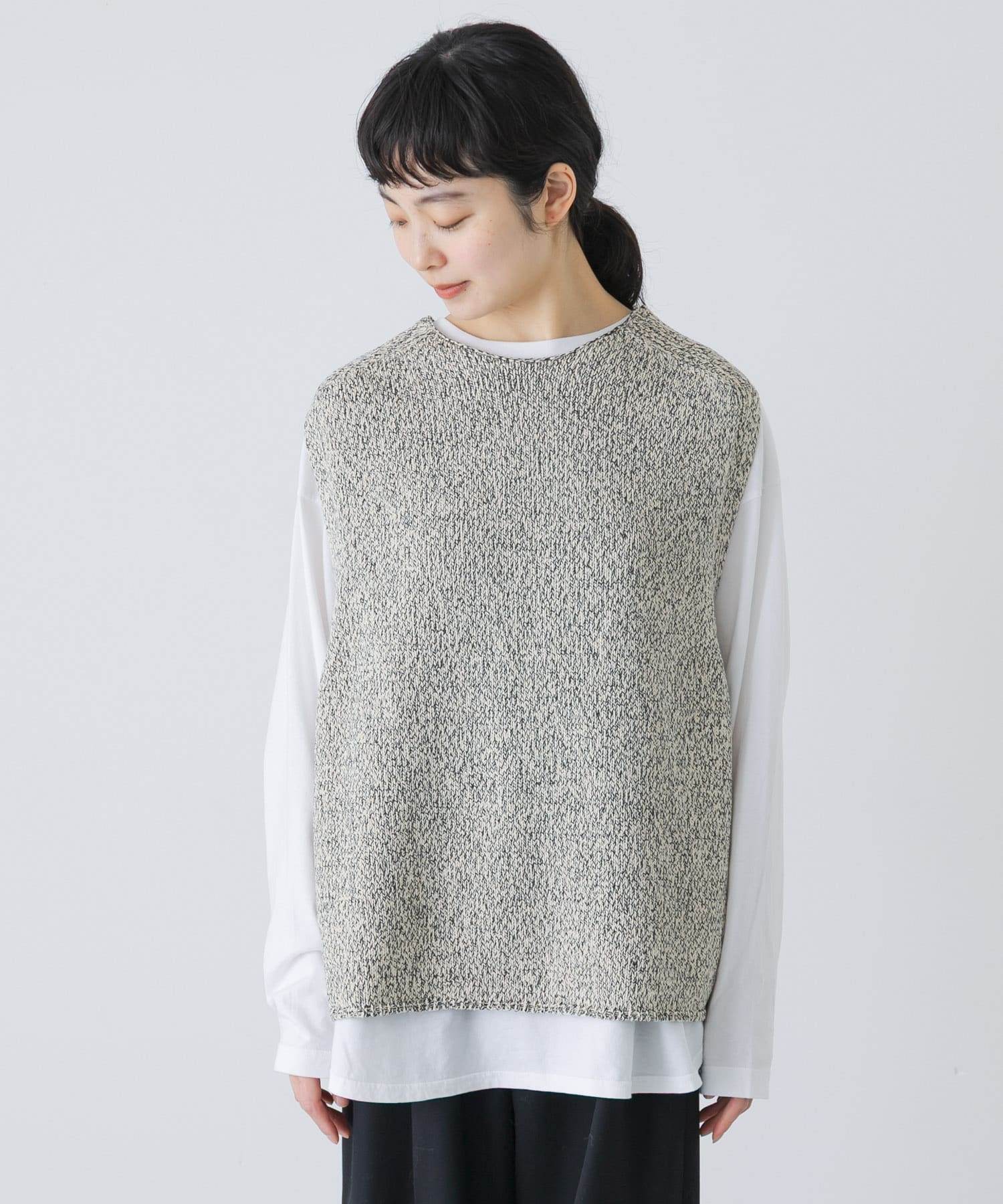 L/BEIGE