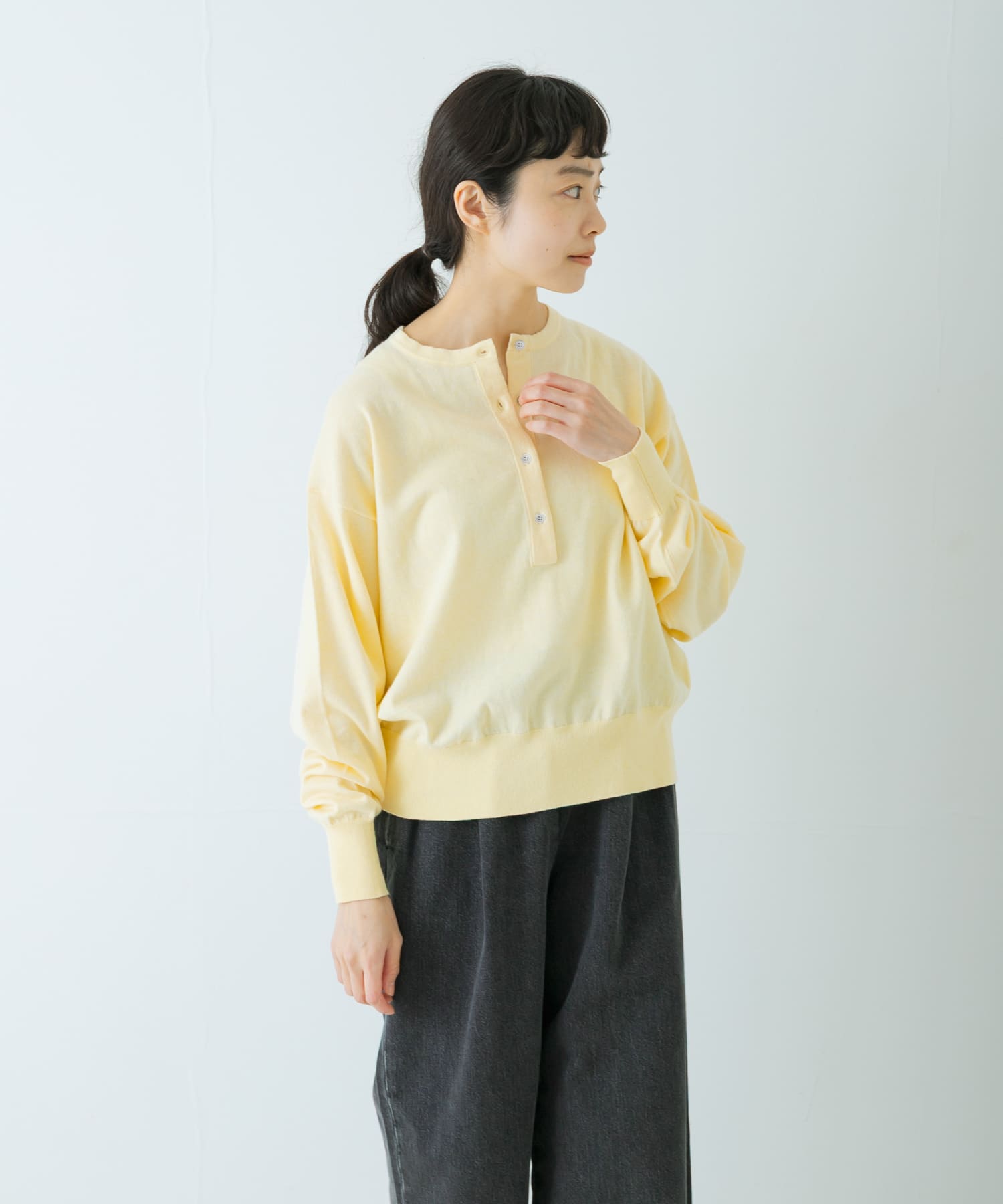 コットンカシミヤヘンリーネックニット