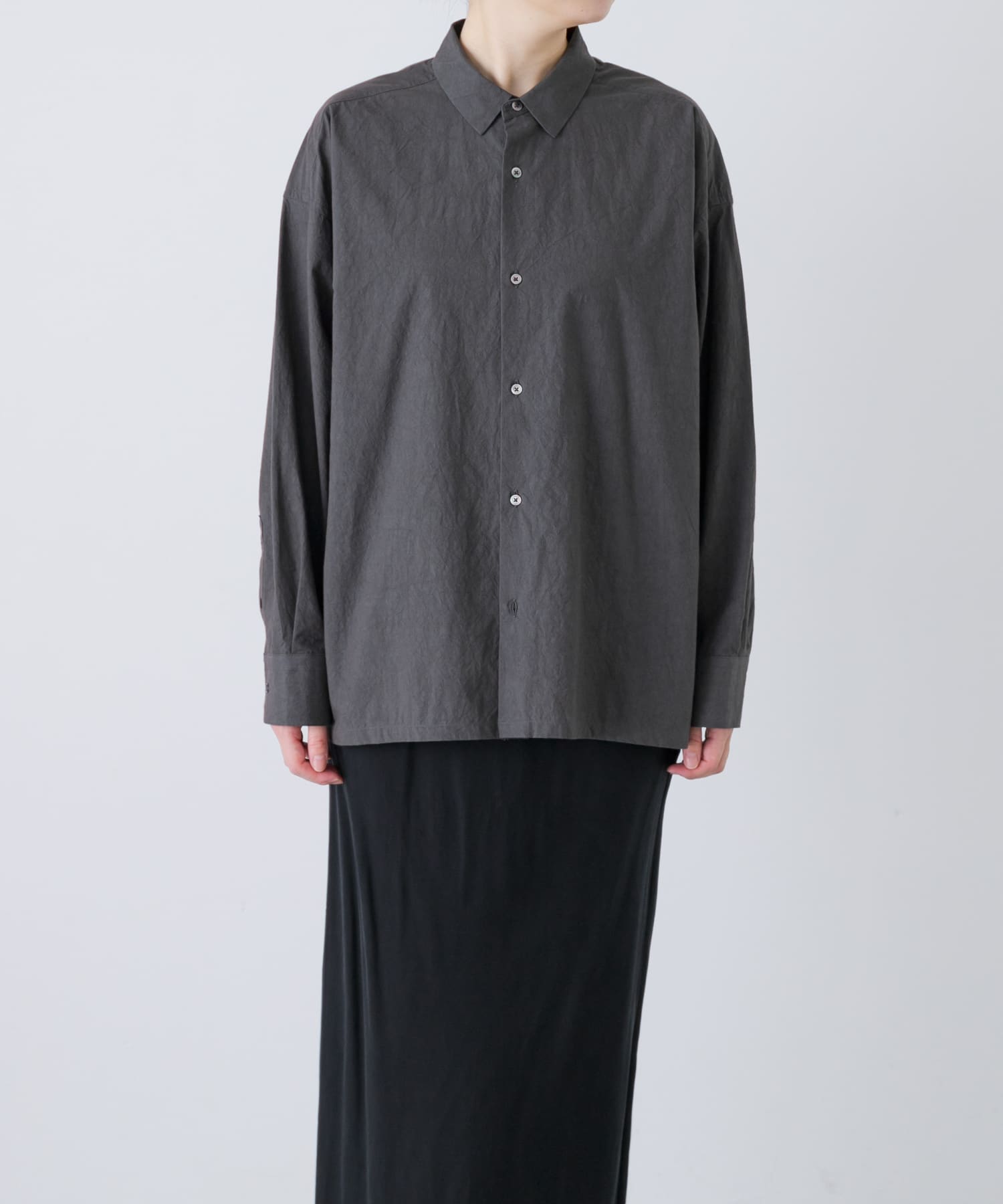 『ユニセックス』コットンレギュラーカラーボックスシャツ CHARCOAL 1