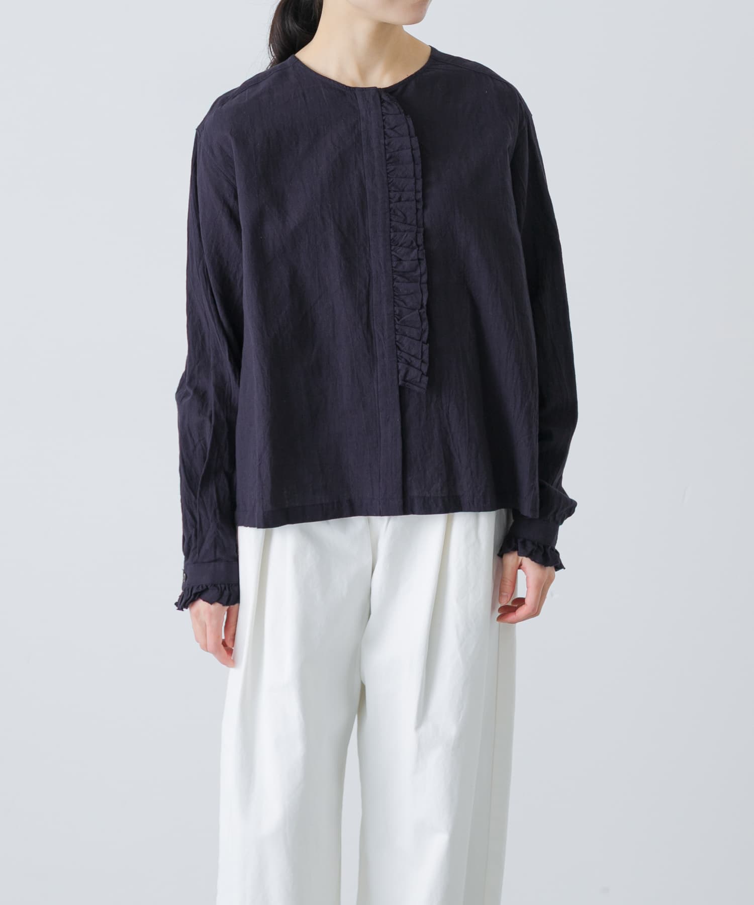 コットンリネンフリルブラウス