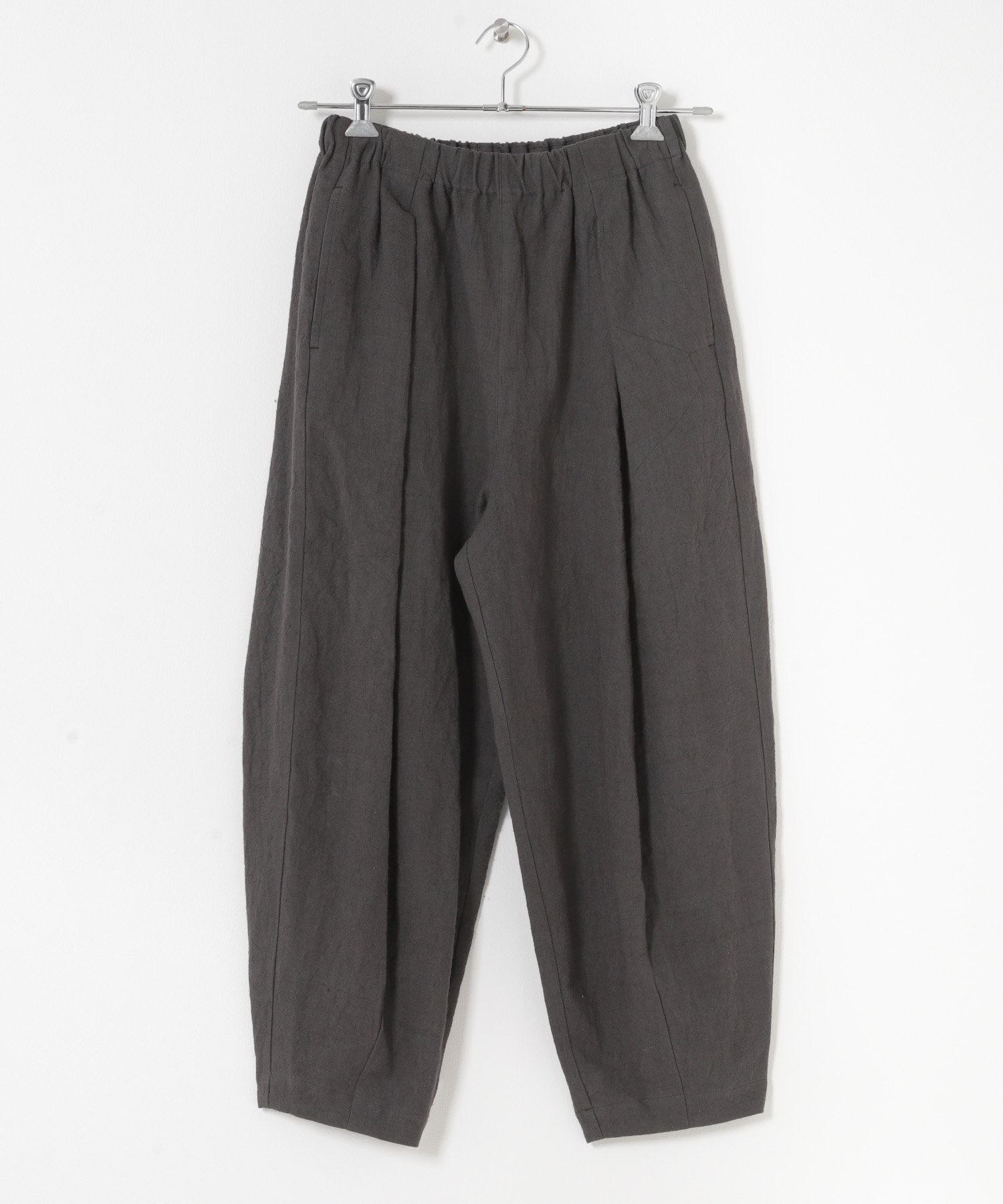 リネンラミールーズテーパードパンツ CHARCOAL Free