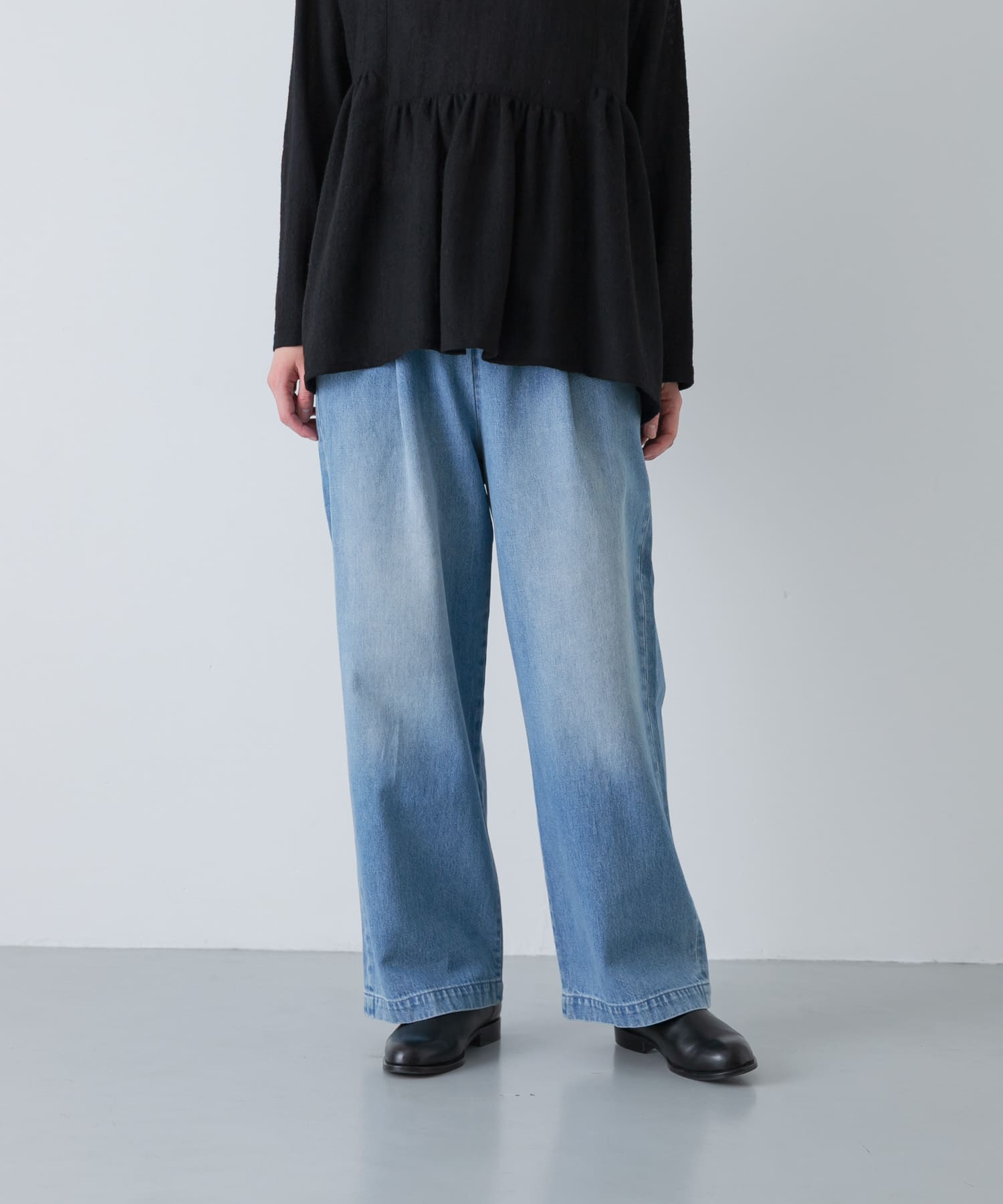 フェードデニムイージーパンツ