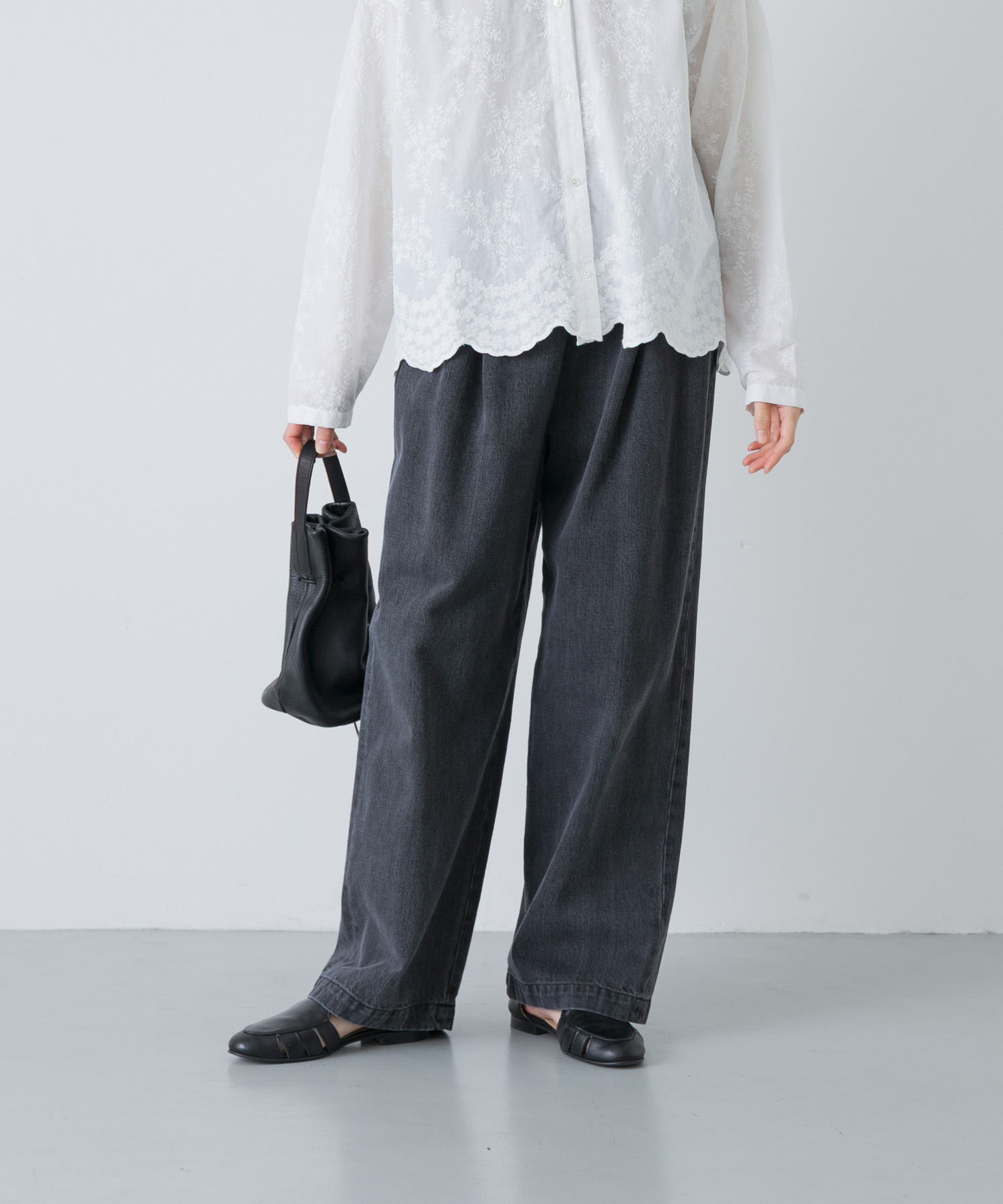 フェードデニムイージーパンツ