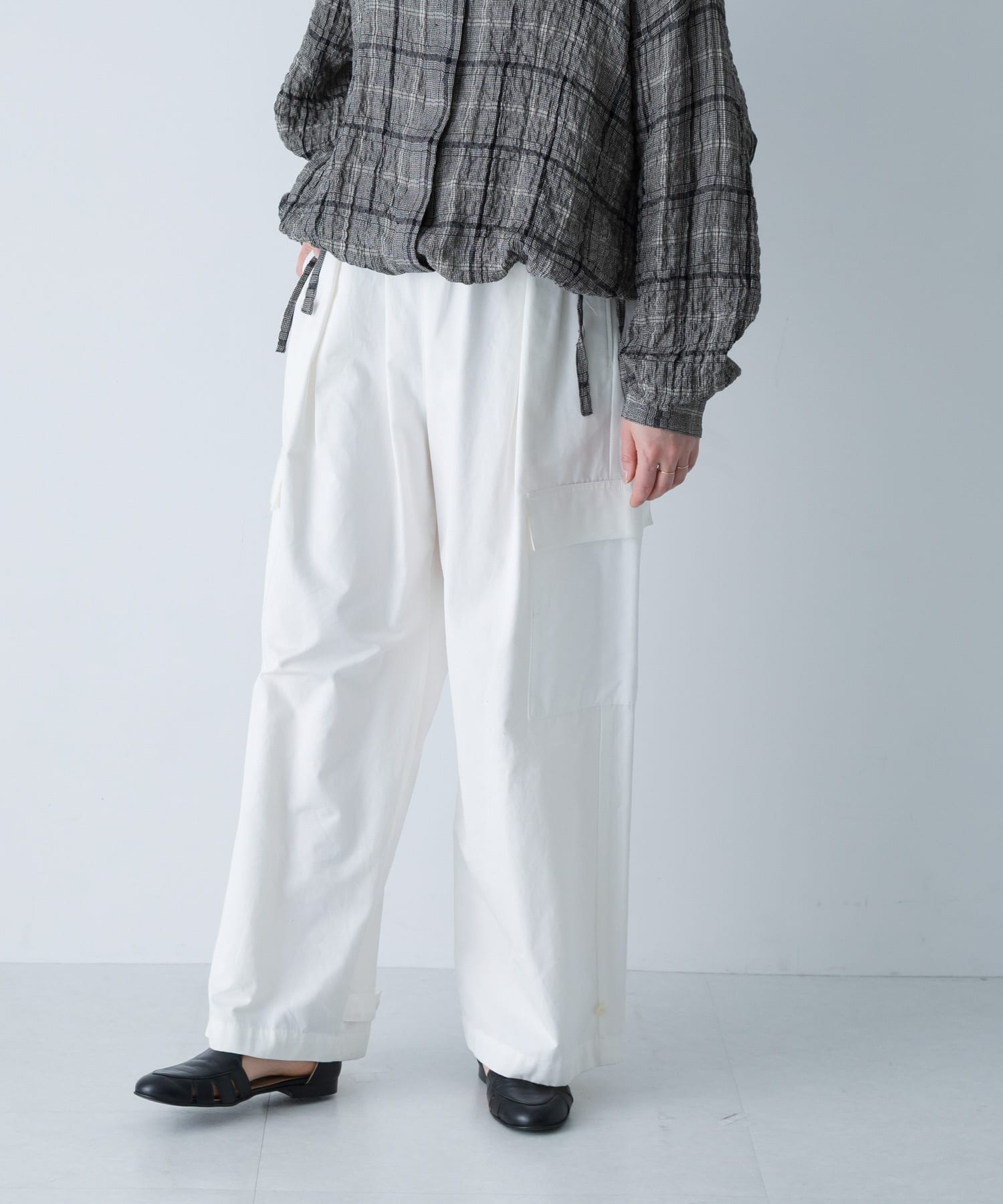 ユーティリティーイージーパンツ