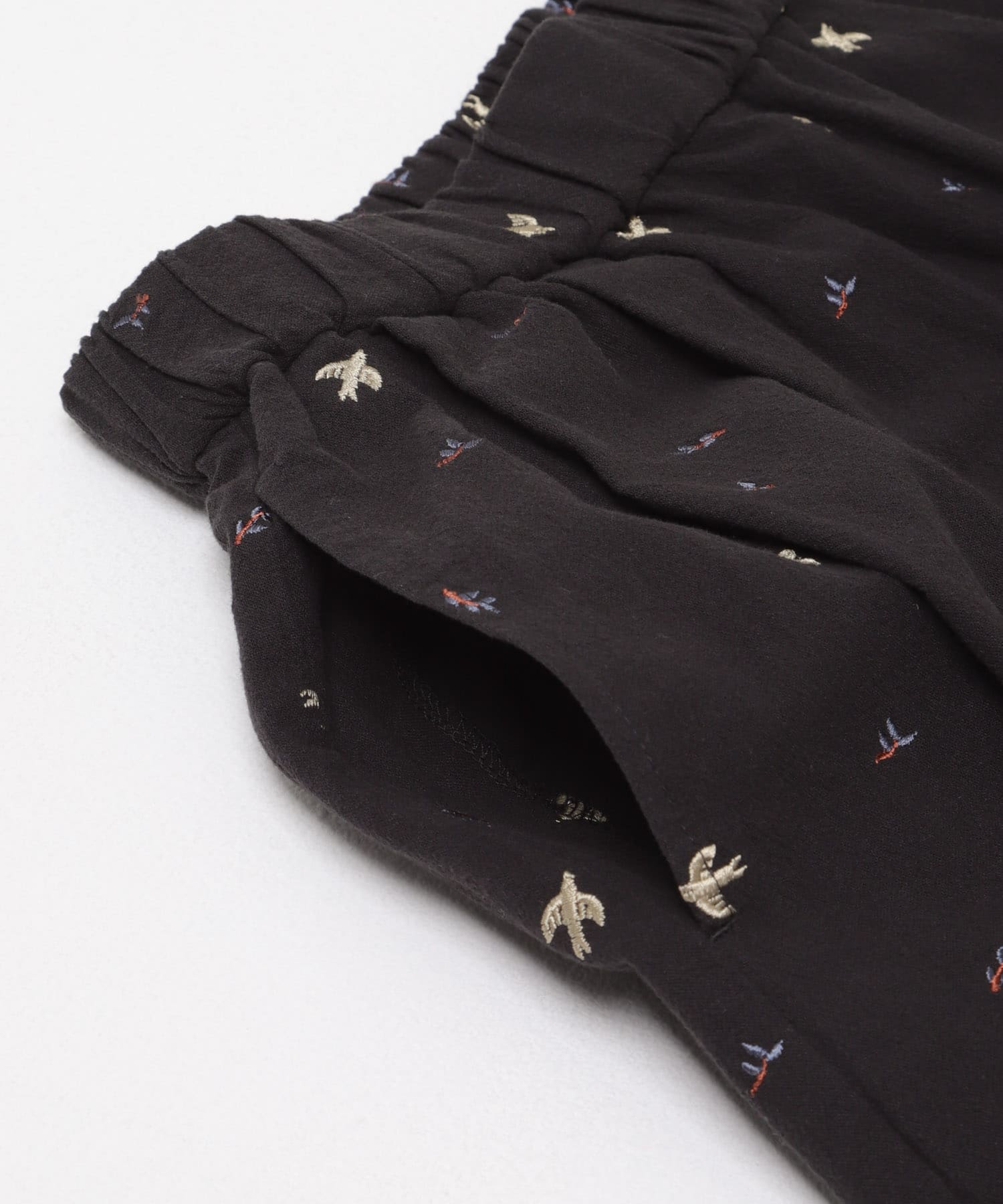 ツバメ刺繍イージーパンツ BLACK Free