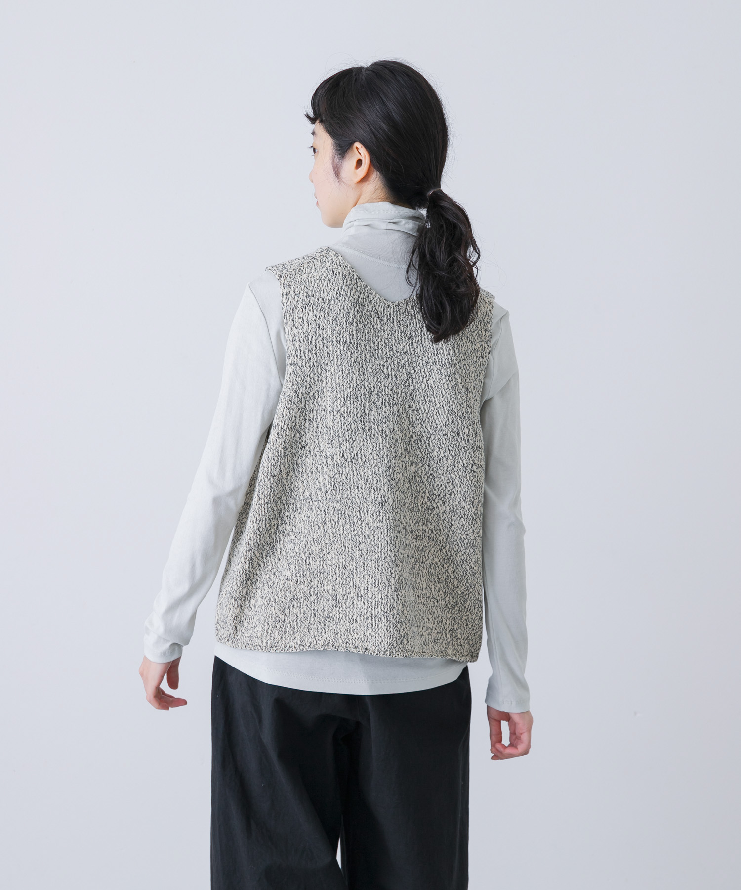 L/BEIGE