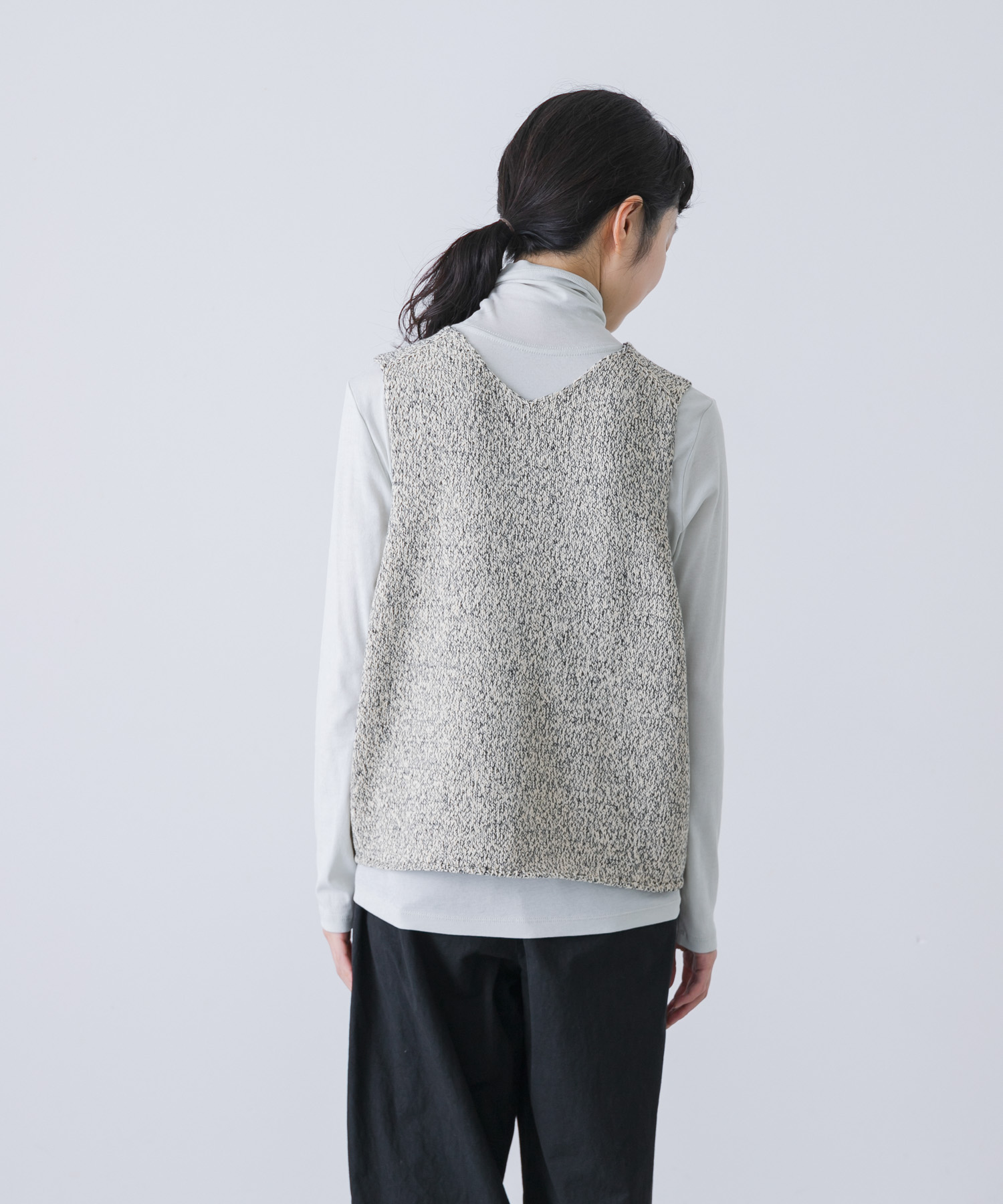 L/BEIGE