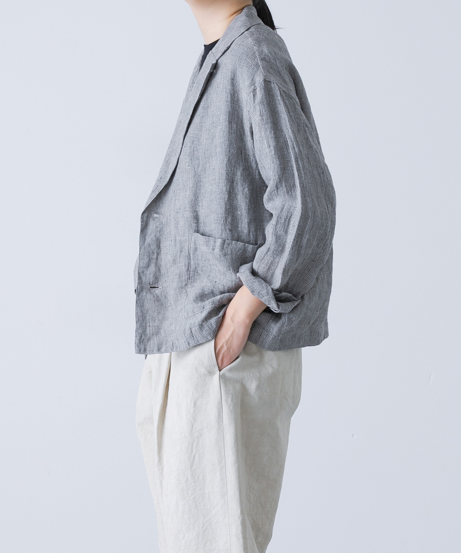GRAY
