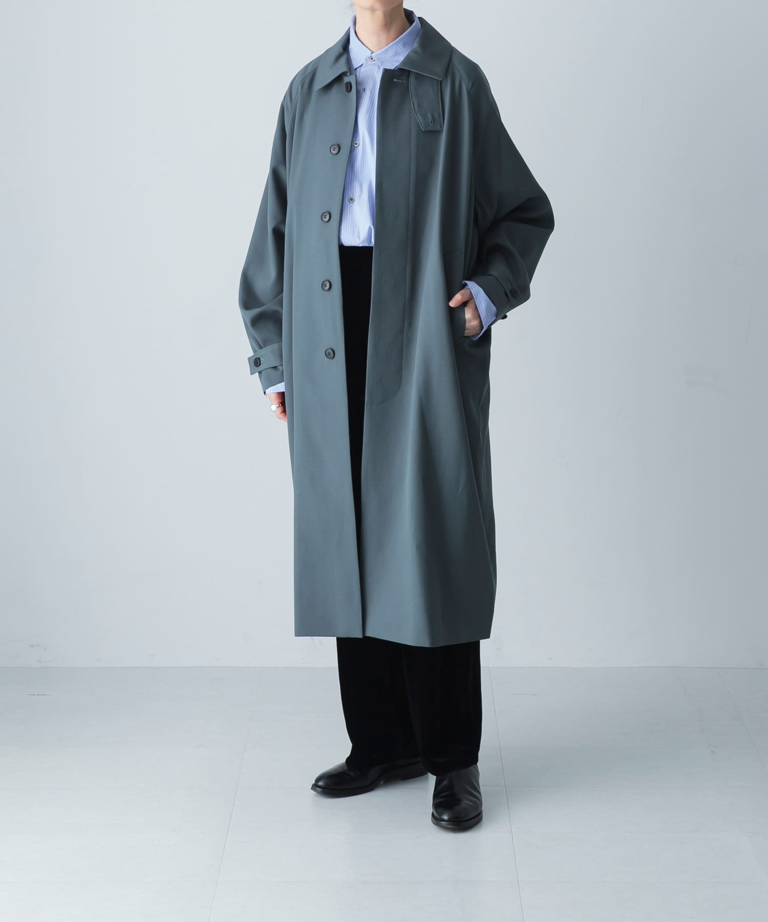 ウーステッドウールコート