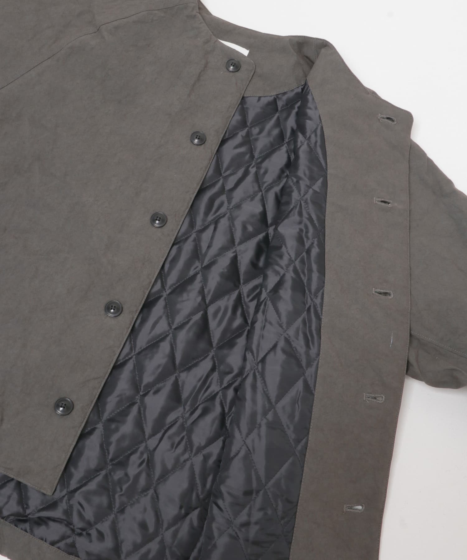 【専用】新品タグ付き　ユニセックスQuilted short coat ドアーズ ユニセックス』Quilted short coat(1 IVORY): アウター｜URBAN