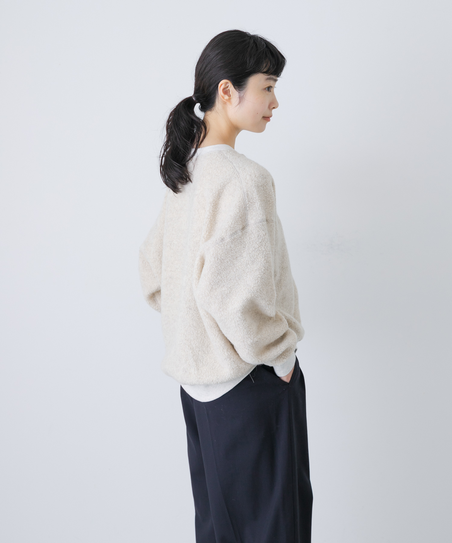 L/BEIGE