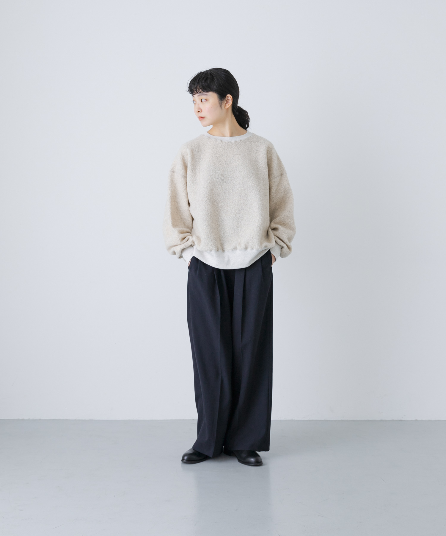 L/BEIGE