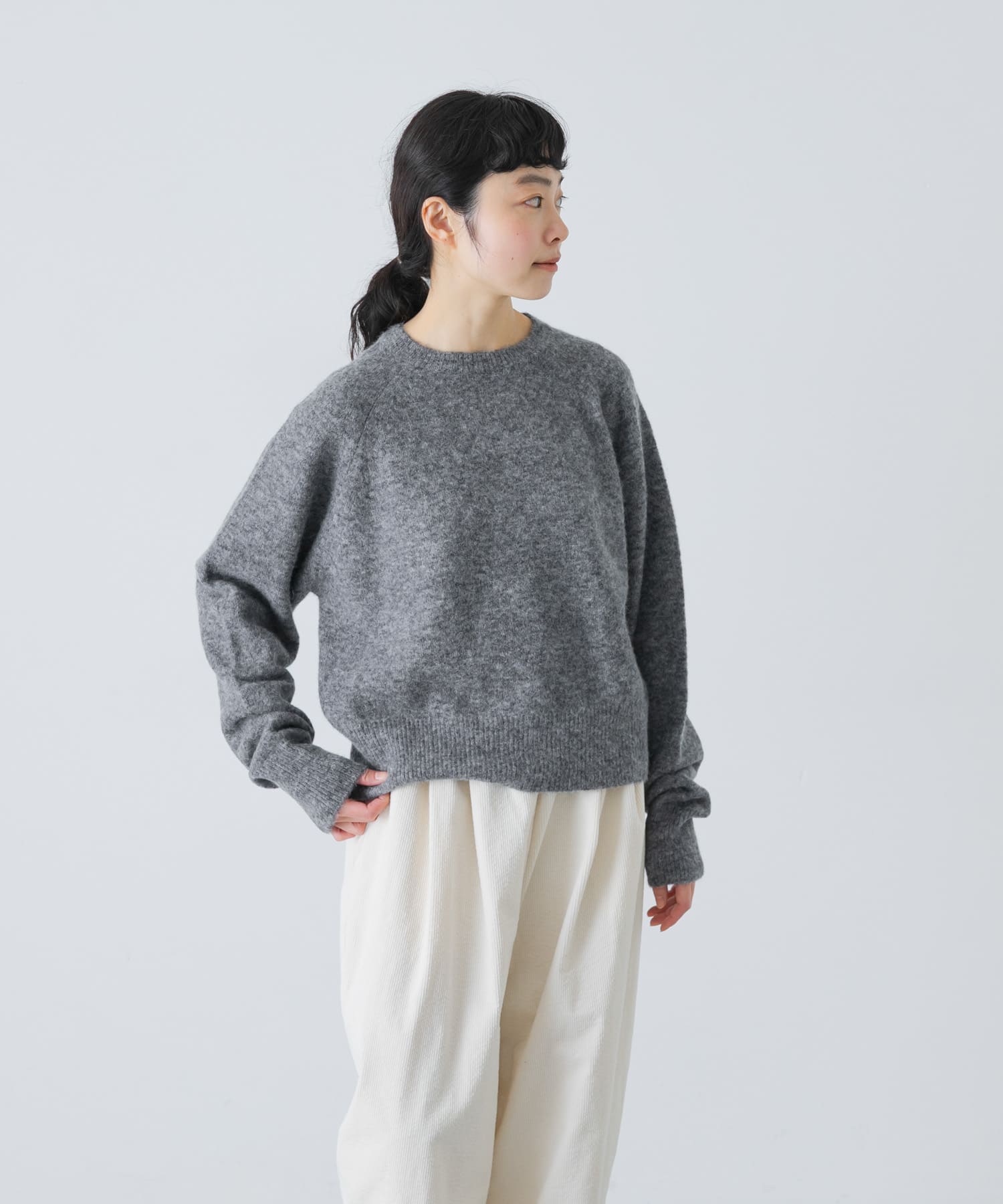 GRAY
