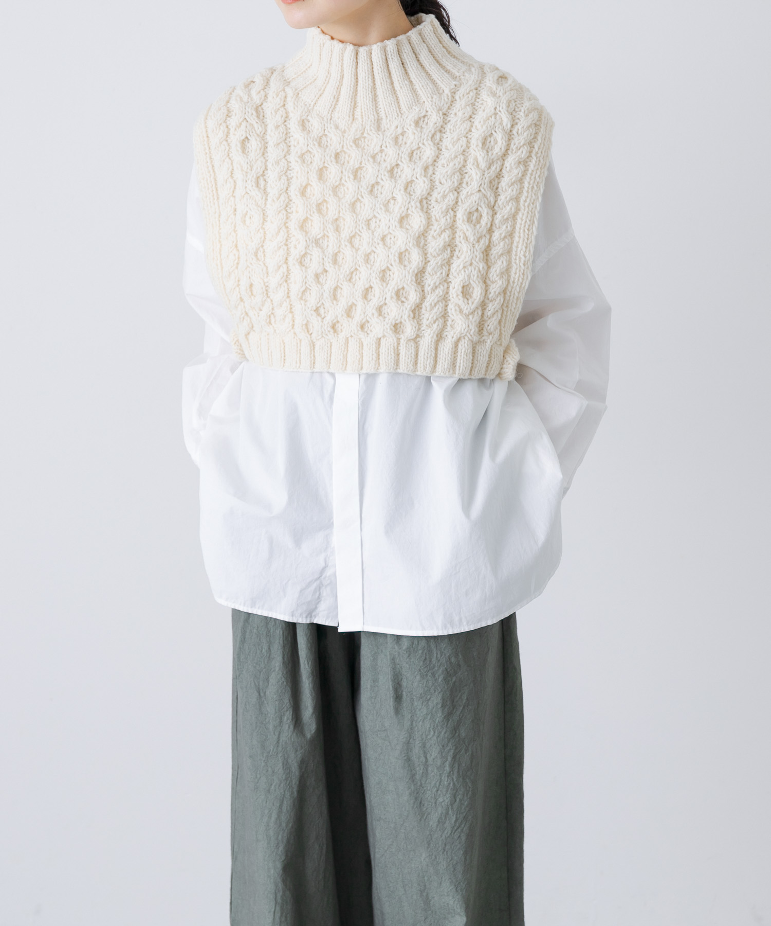 ペルータートルショートベスト