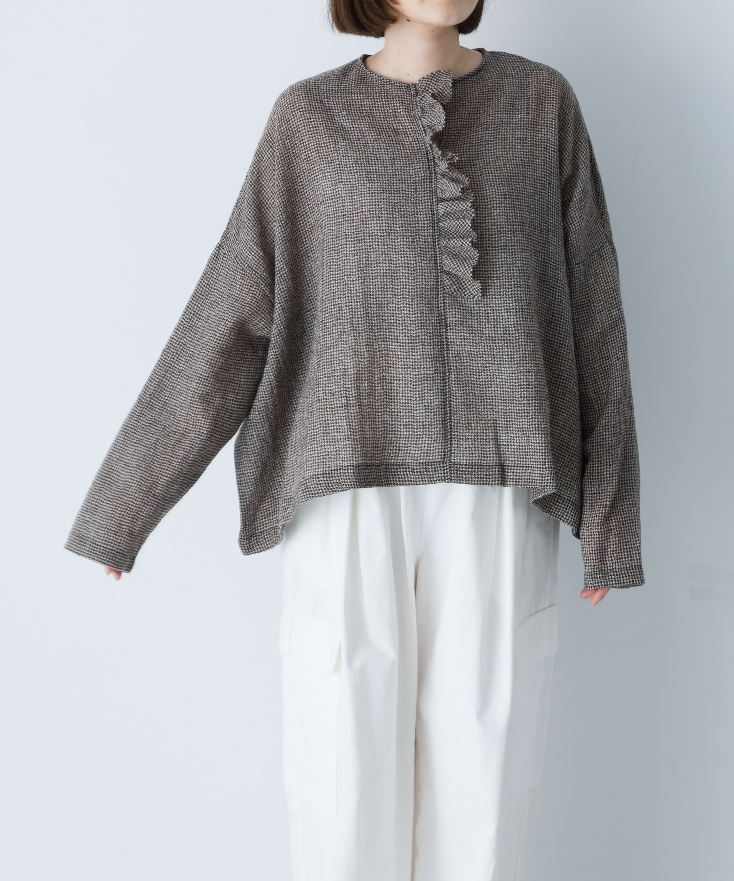 ウールワイドフリルプルオーバー