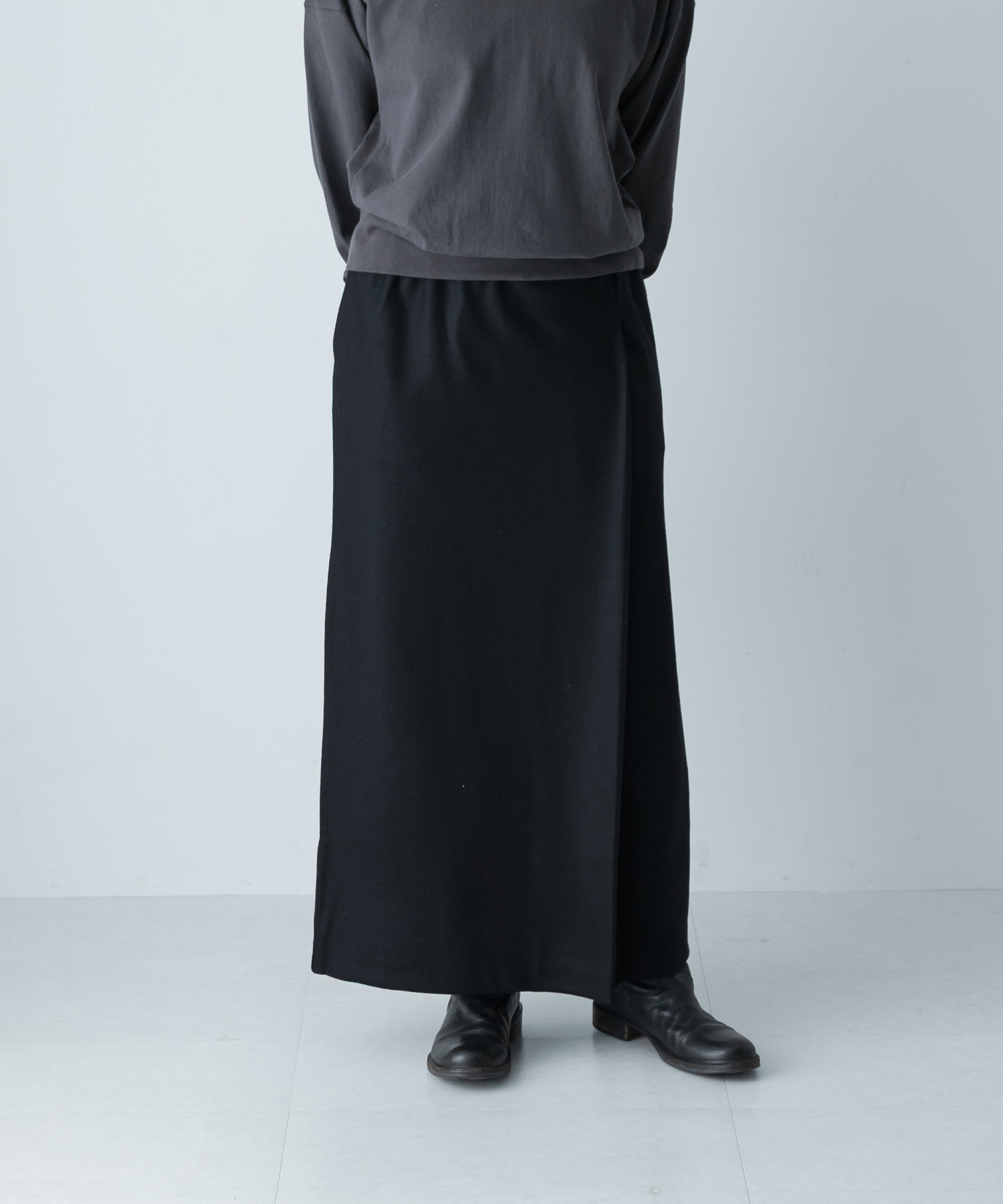 ウールカットストレートスカート