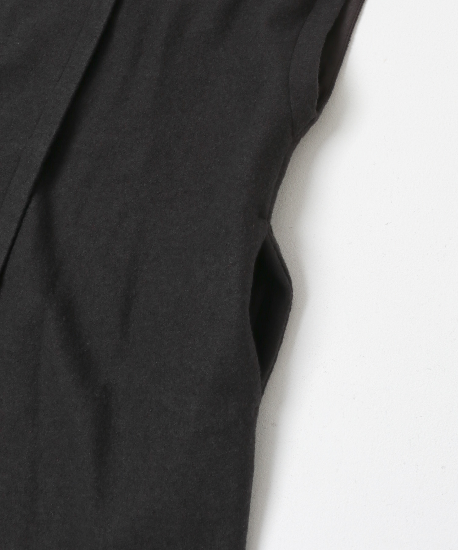 『一部WEB限定カラー』

ウールミルドジレワンピース INK BLACK Free