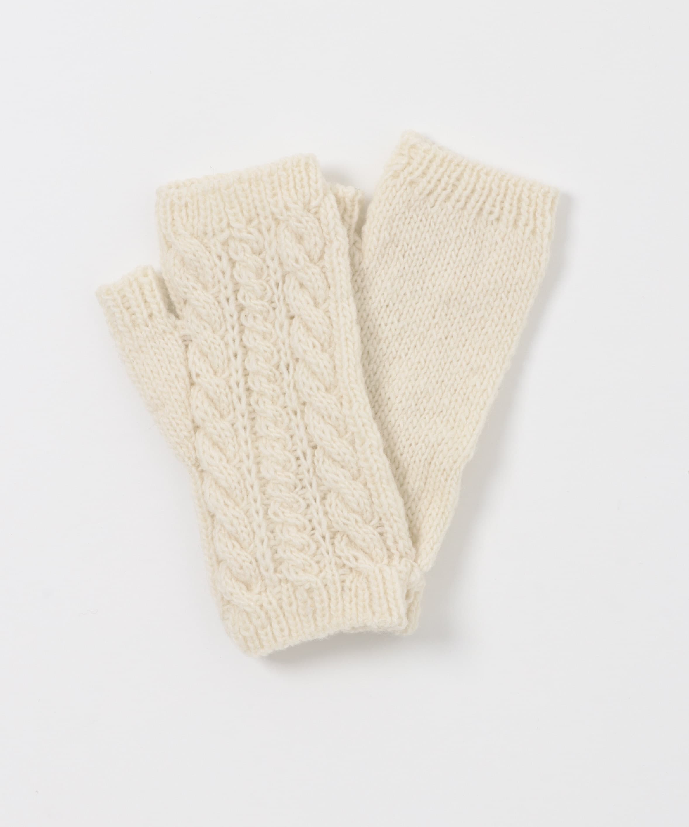 ペルーアラングローブ IVORY Free