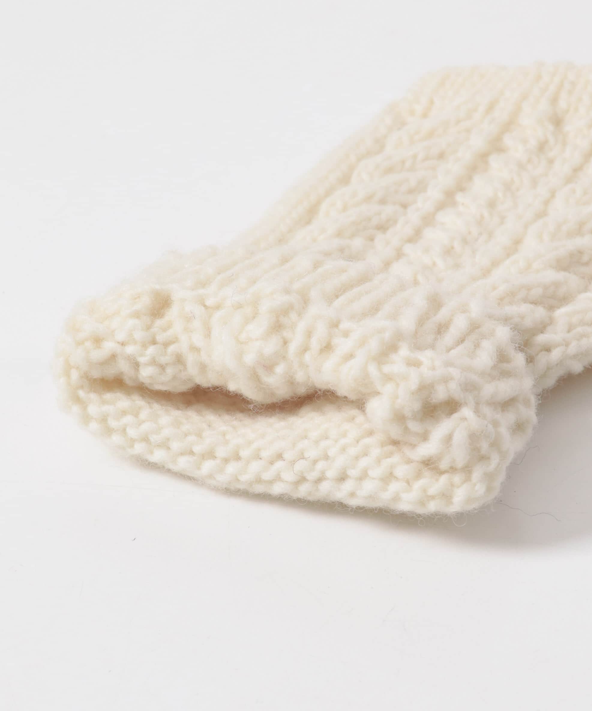 ペルーアラングローブ IVORY Free