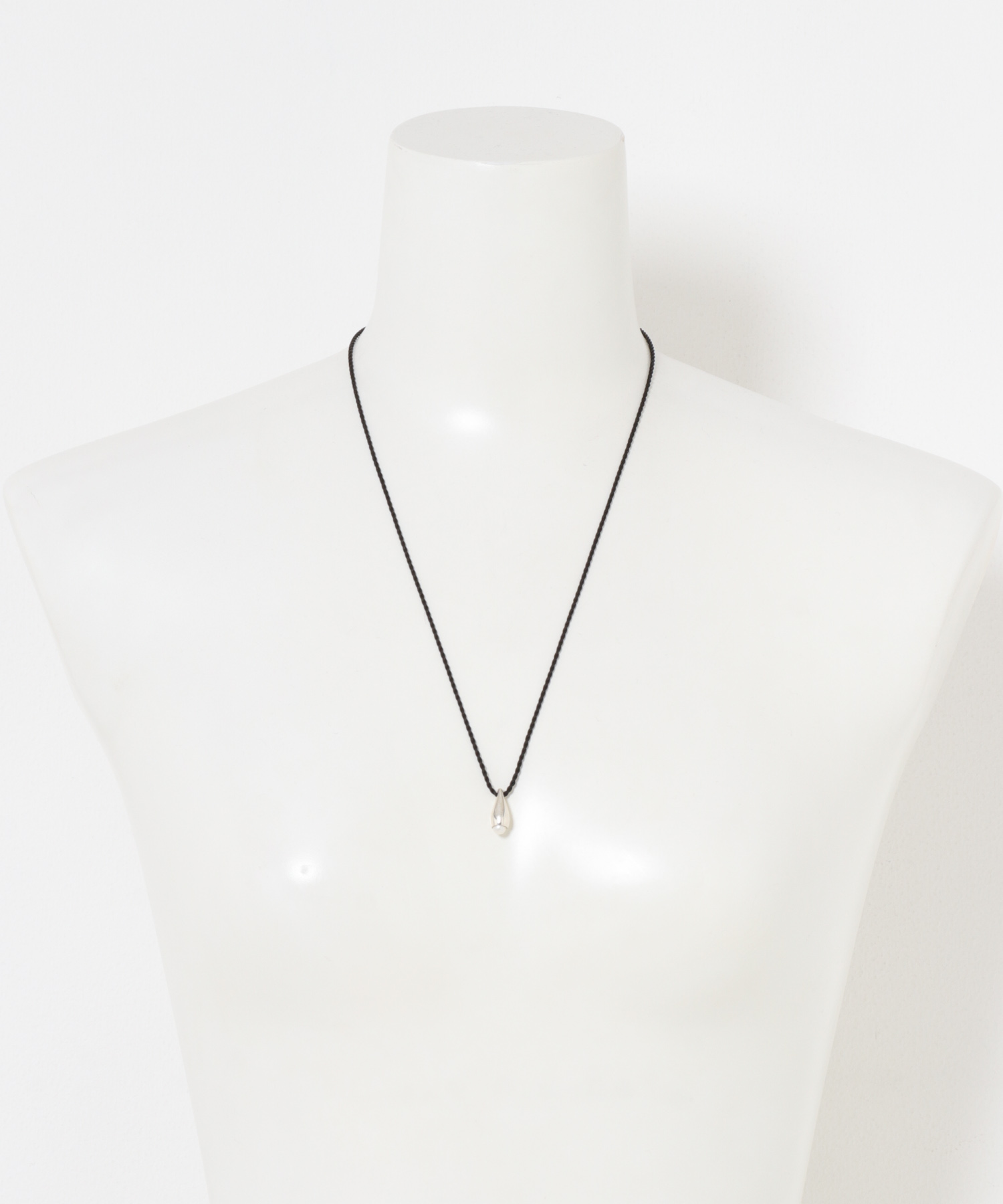 Aperdiem　Pale Drop Code Necklace Black FREE