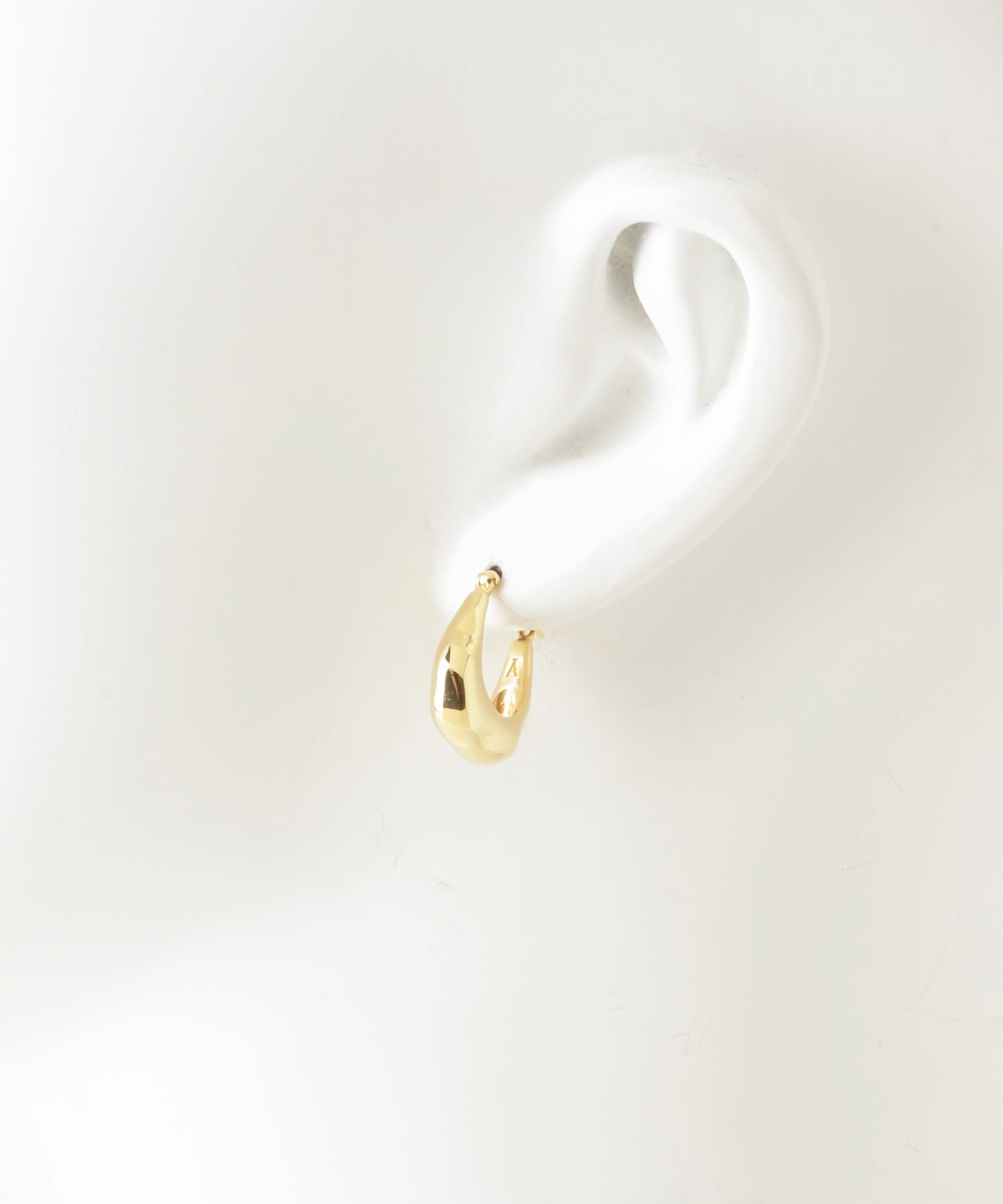 Aperdiem　Flow Square Hoop Pierce(G) Gold FREE