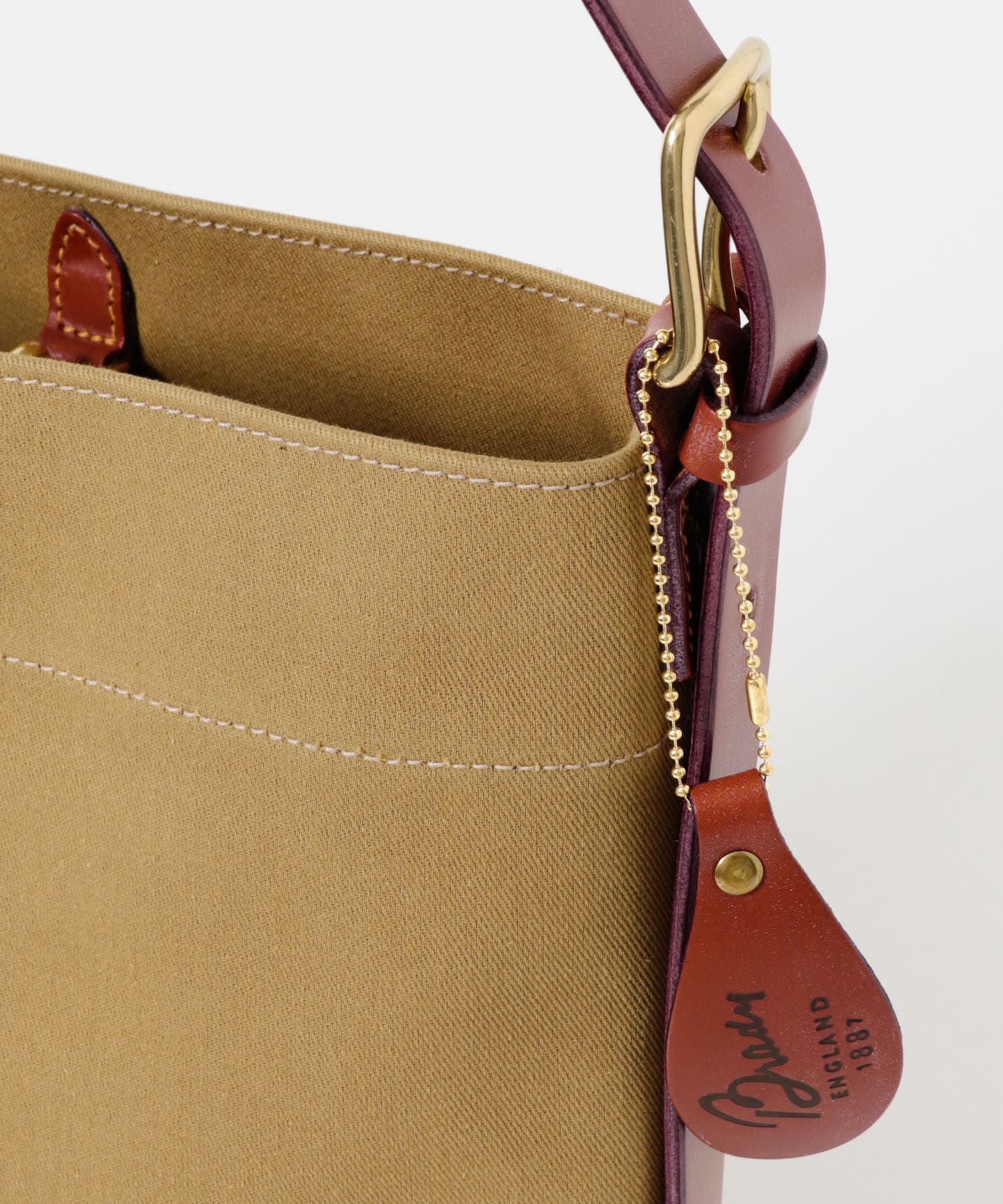 BRADY　LEVEN MINI KHAKI -