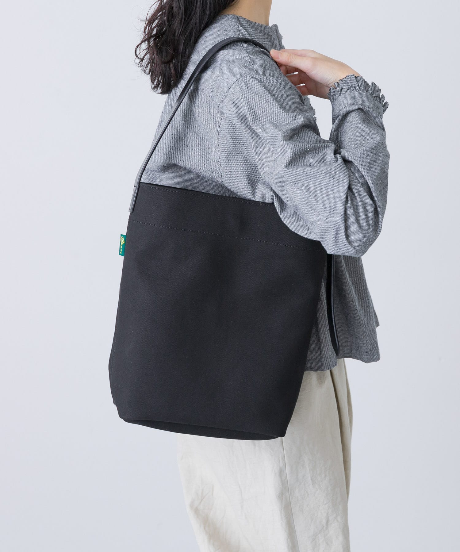 BRADY　LEVEN MINI BLACK -