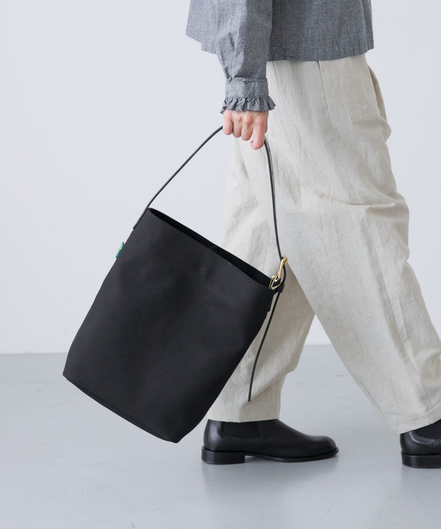 BRADY　LEVEN MINI BLACK -