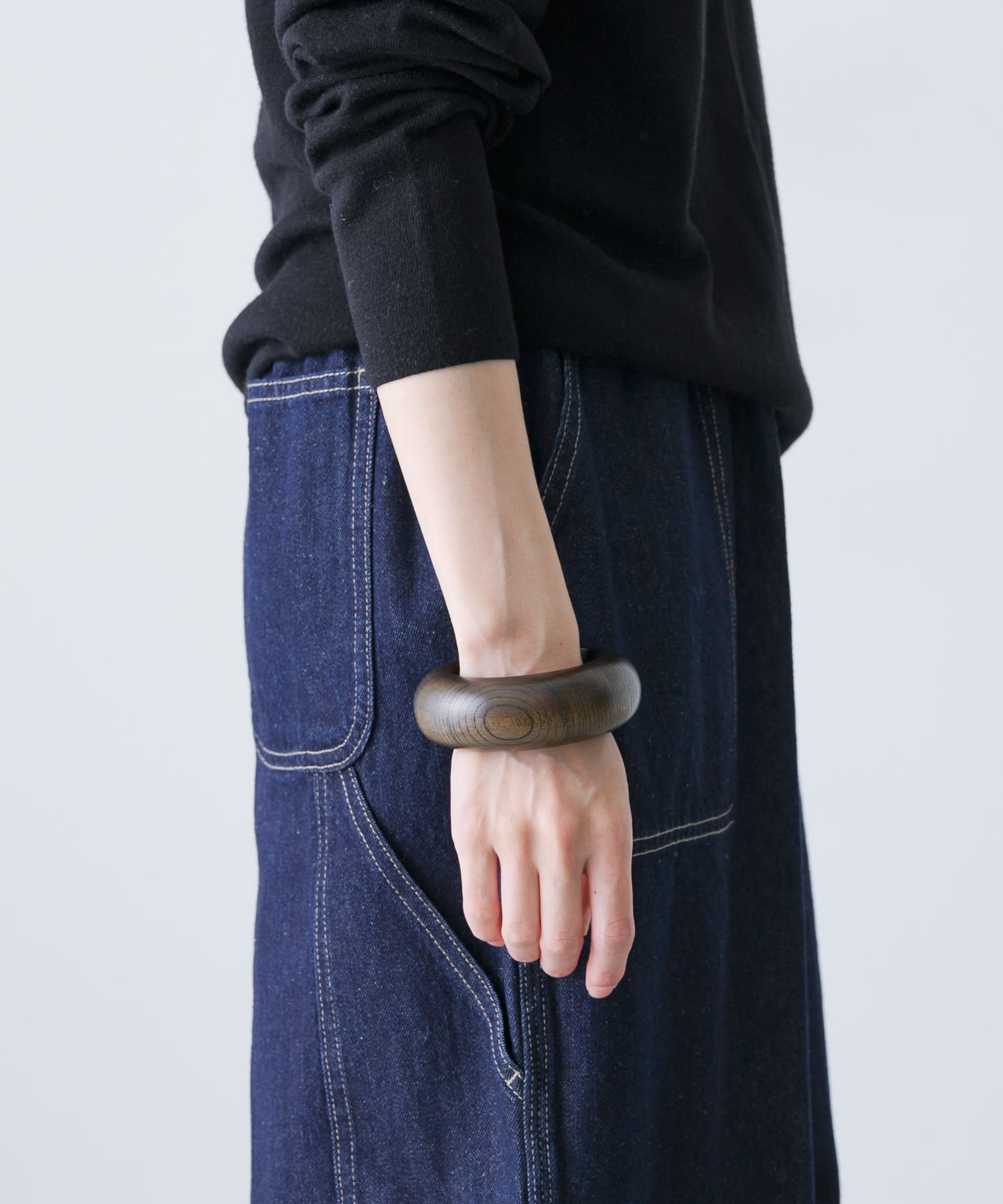 OCUCCI jewelry　Zelkova C bangle dark brown Free