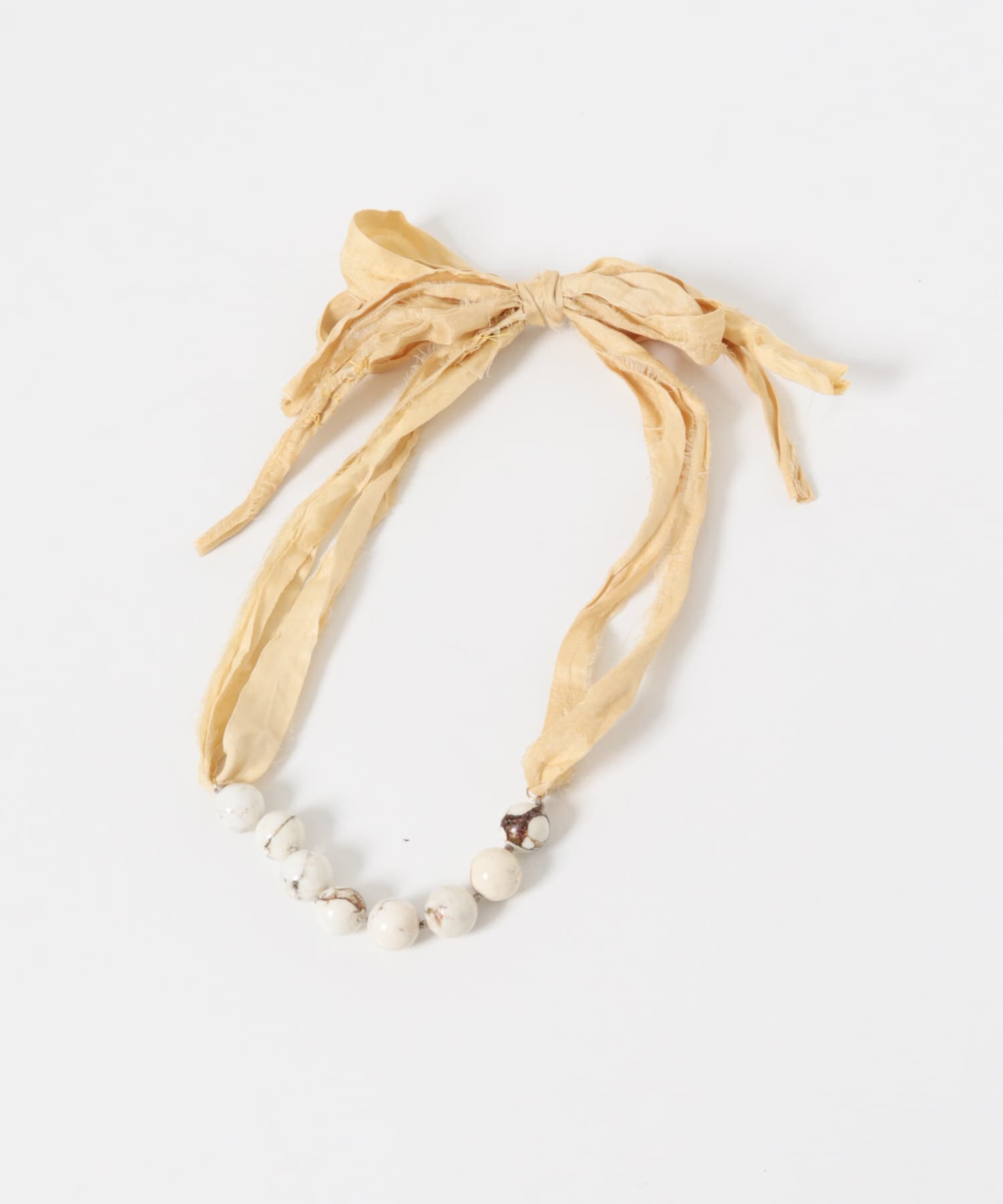 OCUCCI jewelry　Magnasite with silk cord