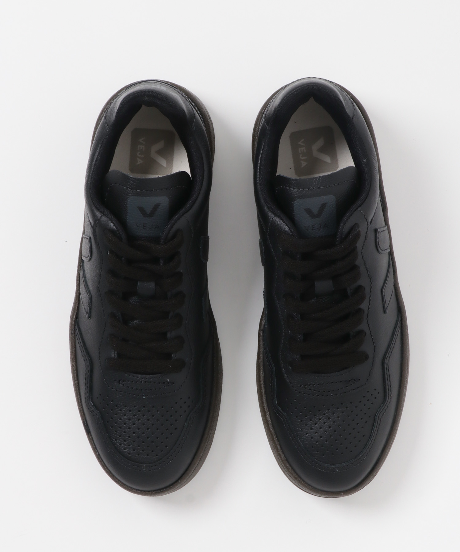 FULL BLACK