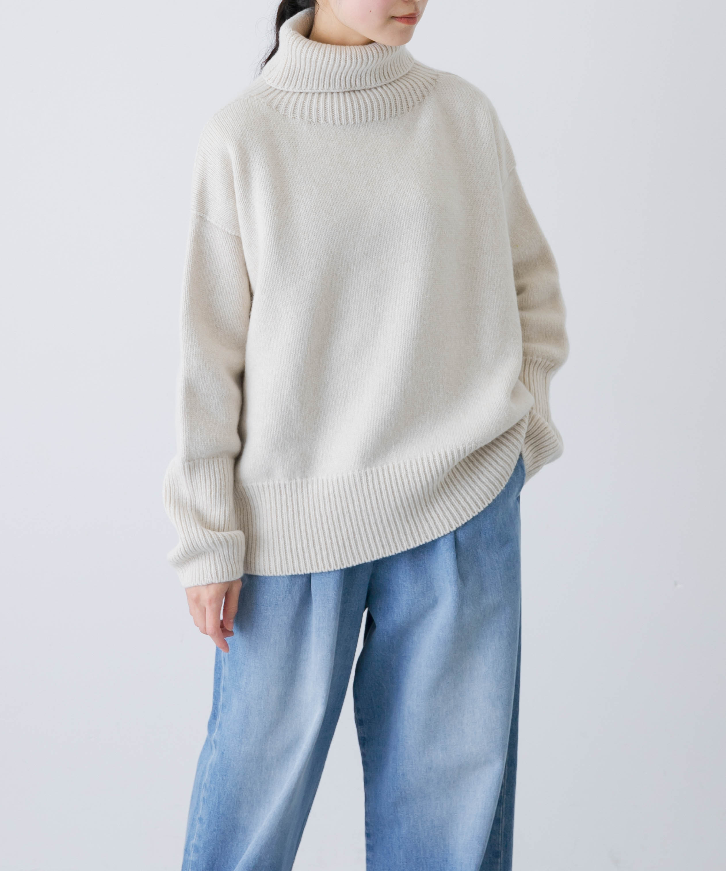 Island Tides　Lambswool sweater
