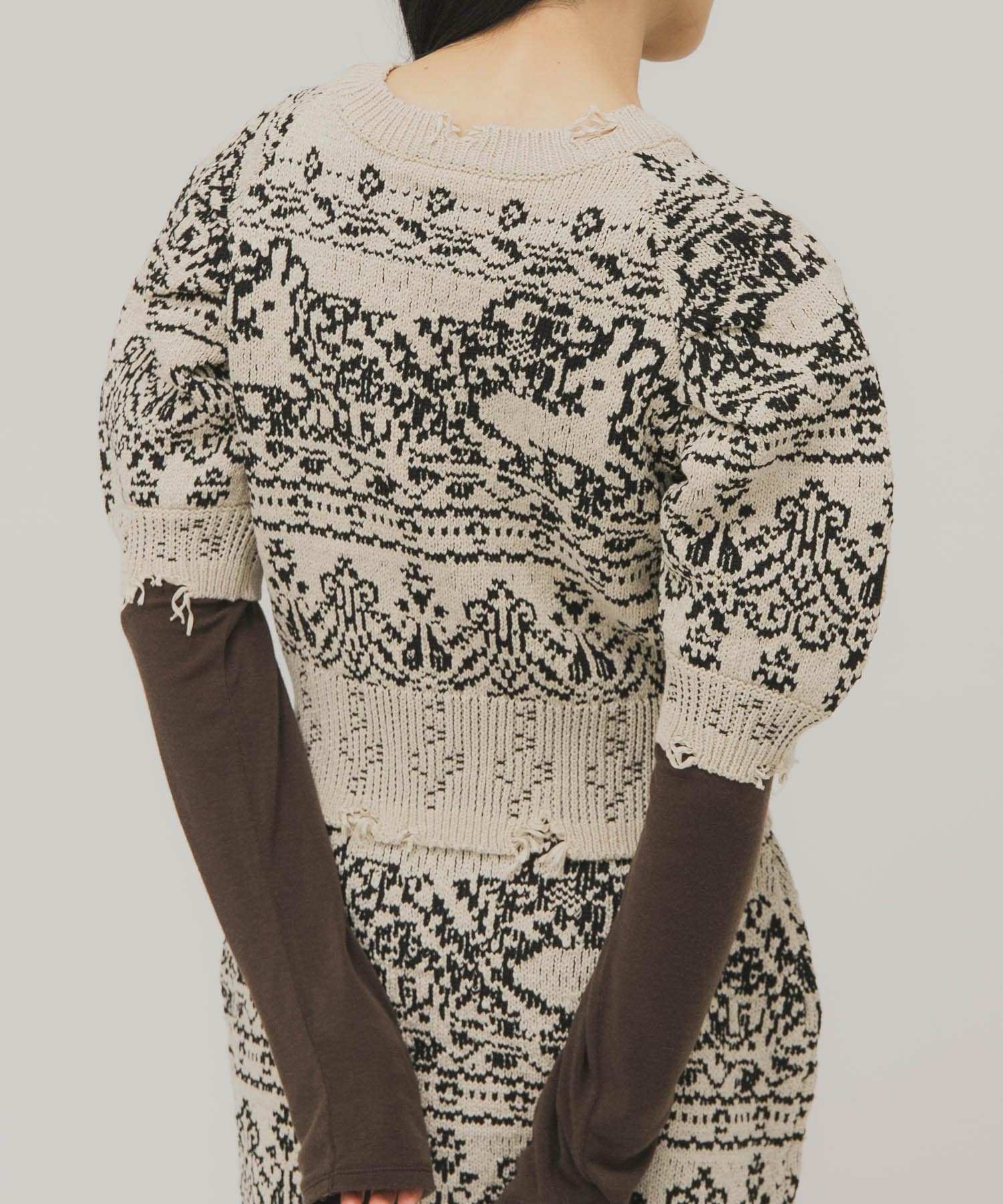 ジャガードハーフスリーブニット