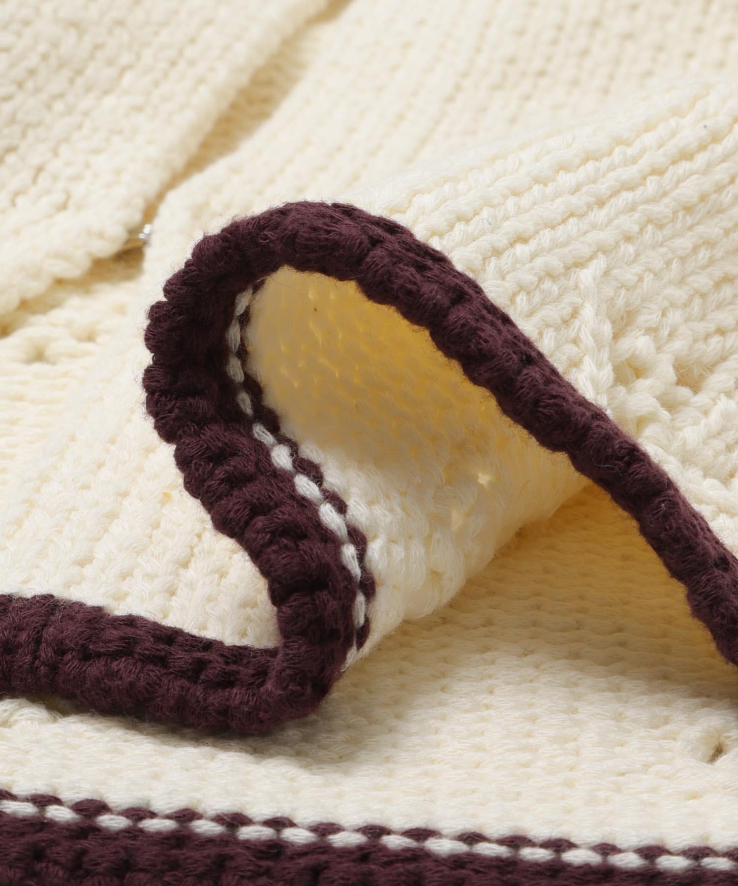 アイレットコンパクトカーディガン IVORY One