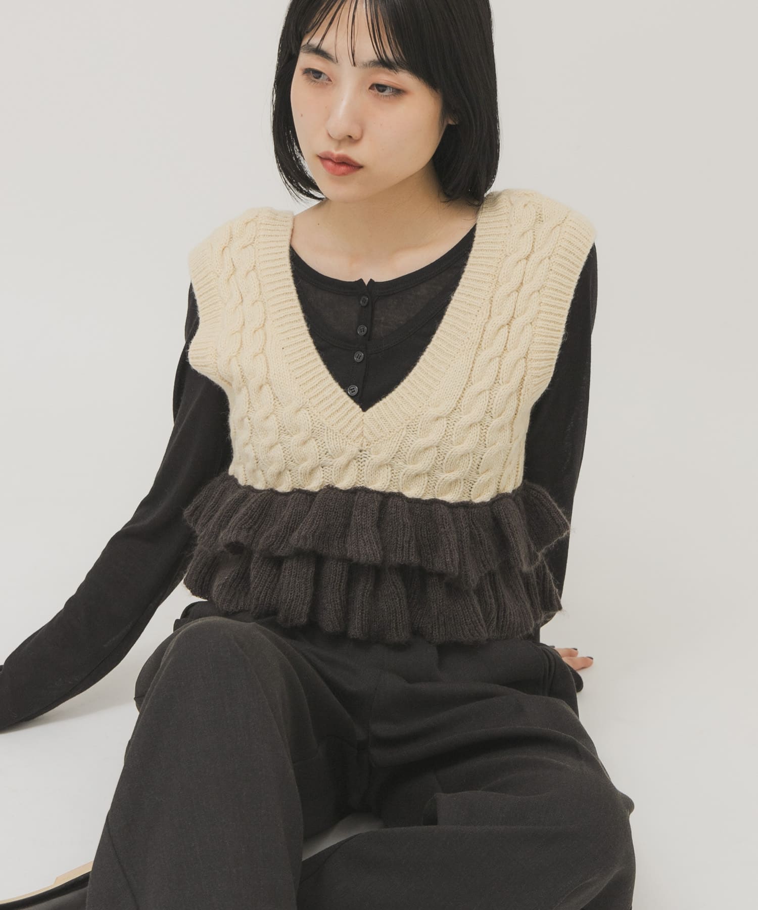 2WAYフリルニットベスト(One BEG×BROWN): トップス｜URBAN RESEARCH