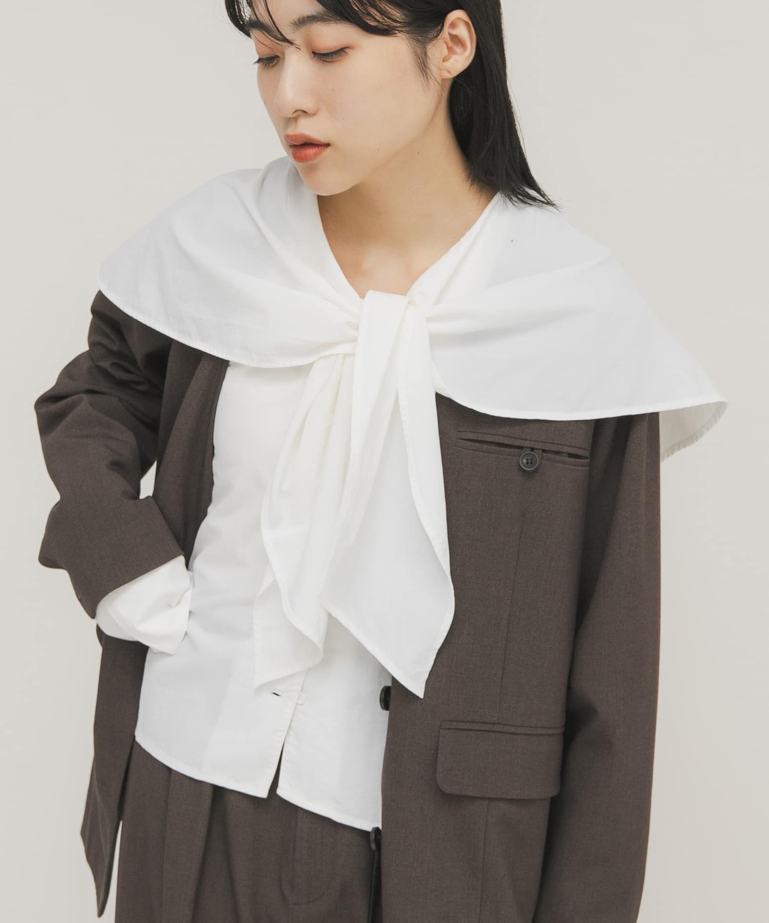 ラッフルBIGカラーブラウス