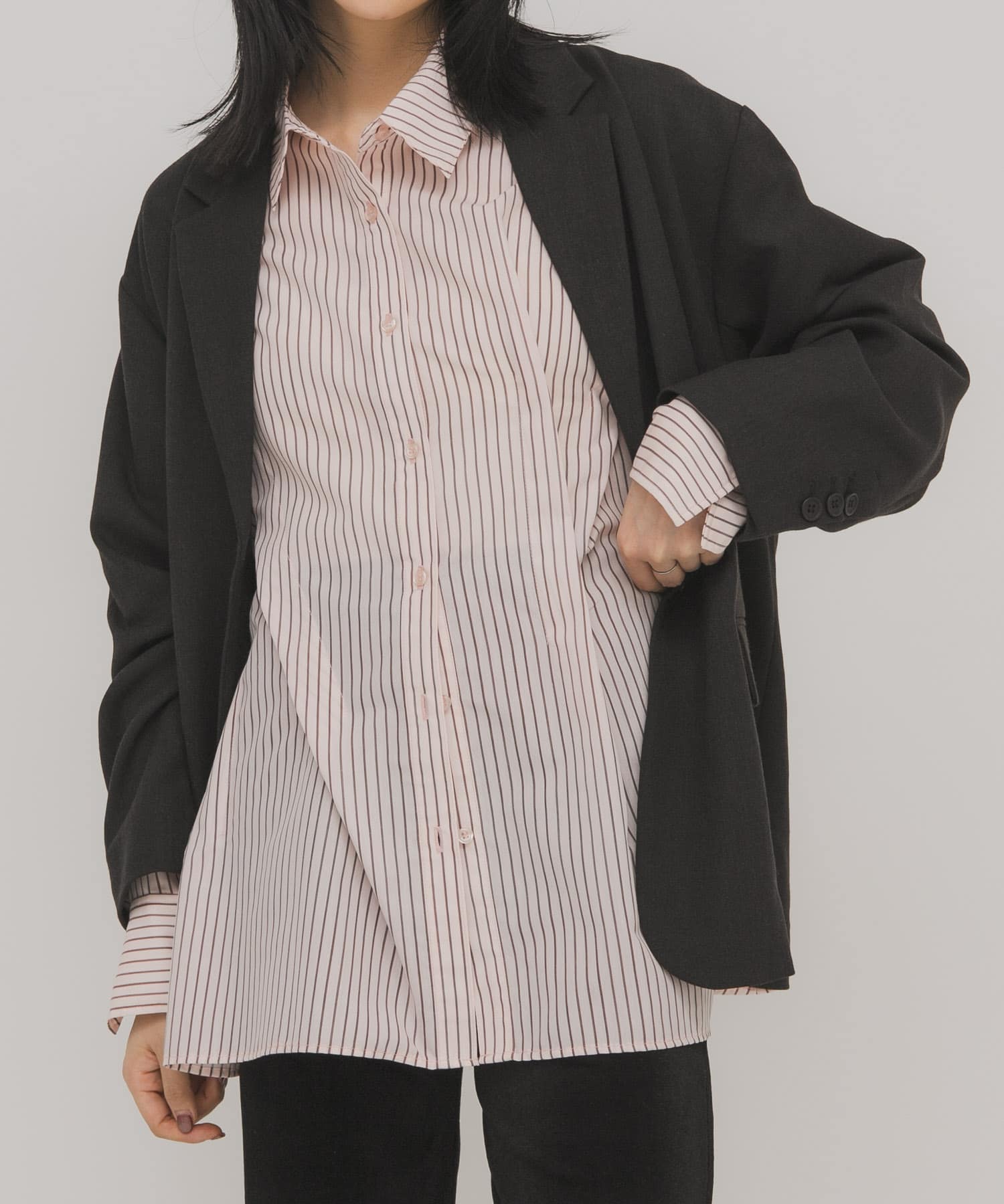 ランダムタックデザインストライプシャツ