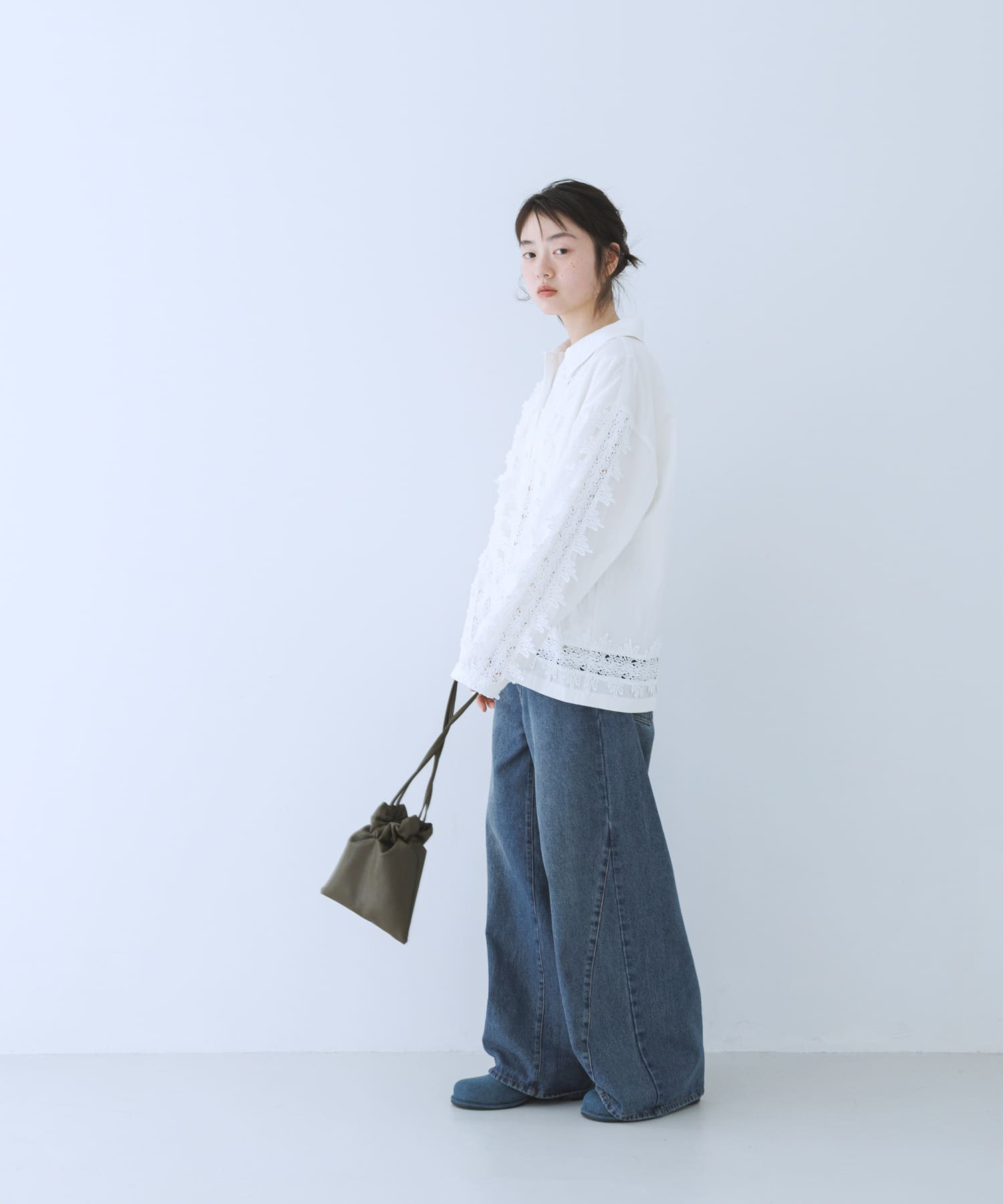 身長 : 162cm サイズ : one