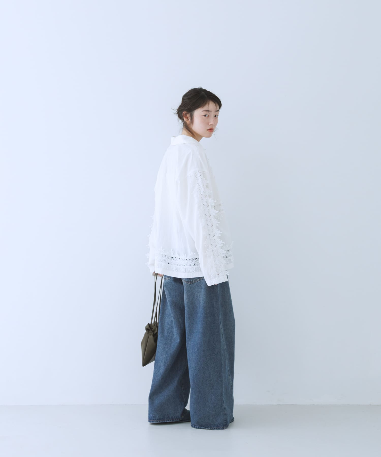 身長 : 162cm サイズ : one