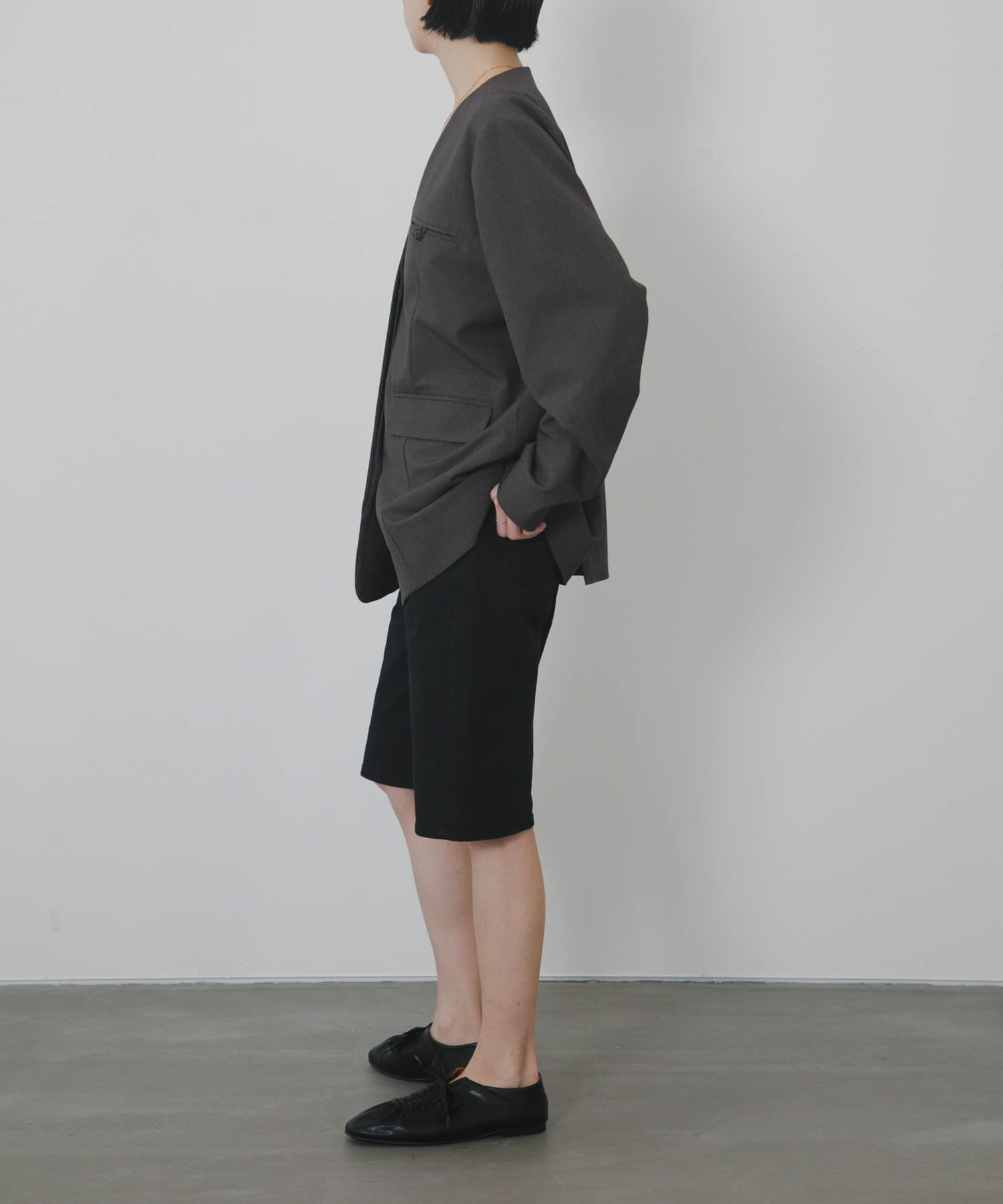 身長 : 162cm サイズ : 36